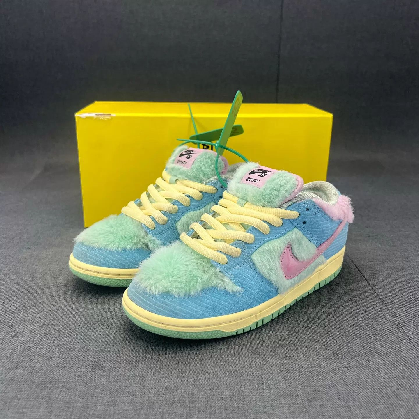 Verdy Women's Verdy x Nike Dunk SB Blue Pink Green 36.5 Size US 4.5 / IT 34.5 - 1 Thumbnail