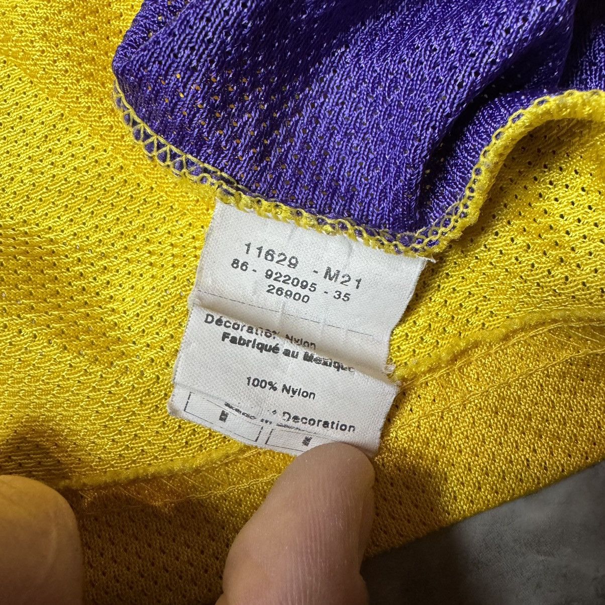 NBA × Vintage Vintage RARE Kobe Bryant #8 Lakers NBA Champion Jersey Size US M / EU 48-50 / 2 - 6 Thumbnail