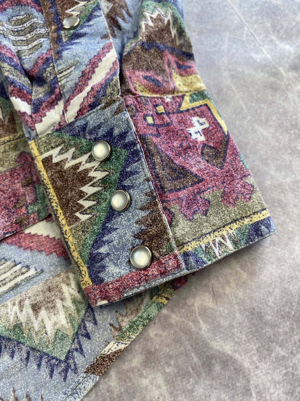 Rockmount Ranch Wear Rockmount Ranch Wear Aztec Print Button Shirt Size: M Size US M / EU 48-50 / 2 - 5 Thumbnail