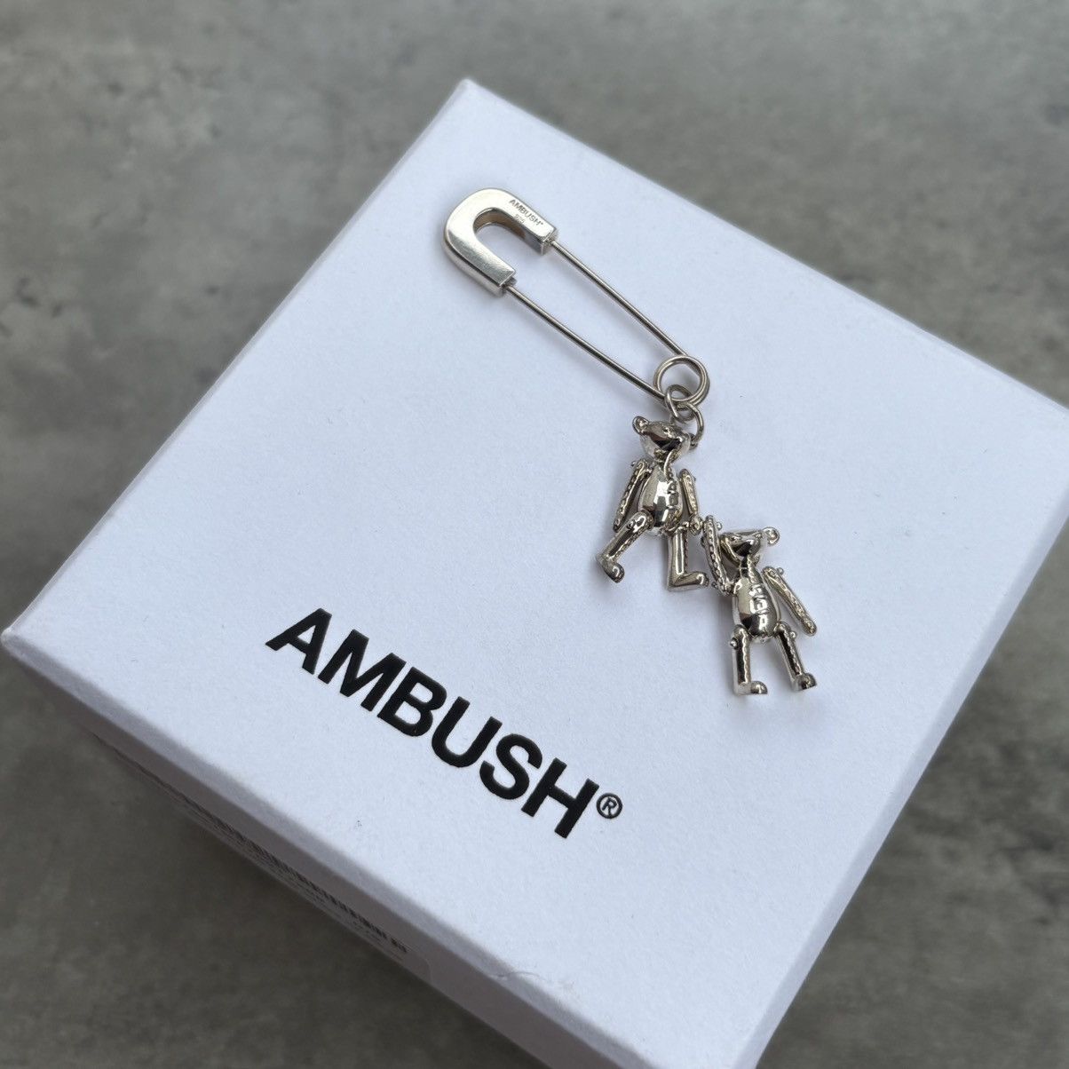 Ambush Design Ambush earring two teddy bears charm Size ONE SIZE - 1 Thumbnail