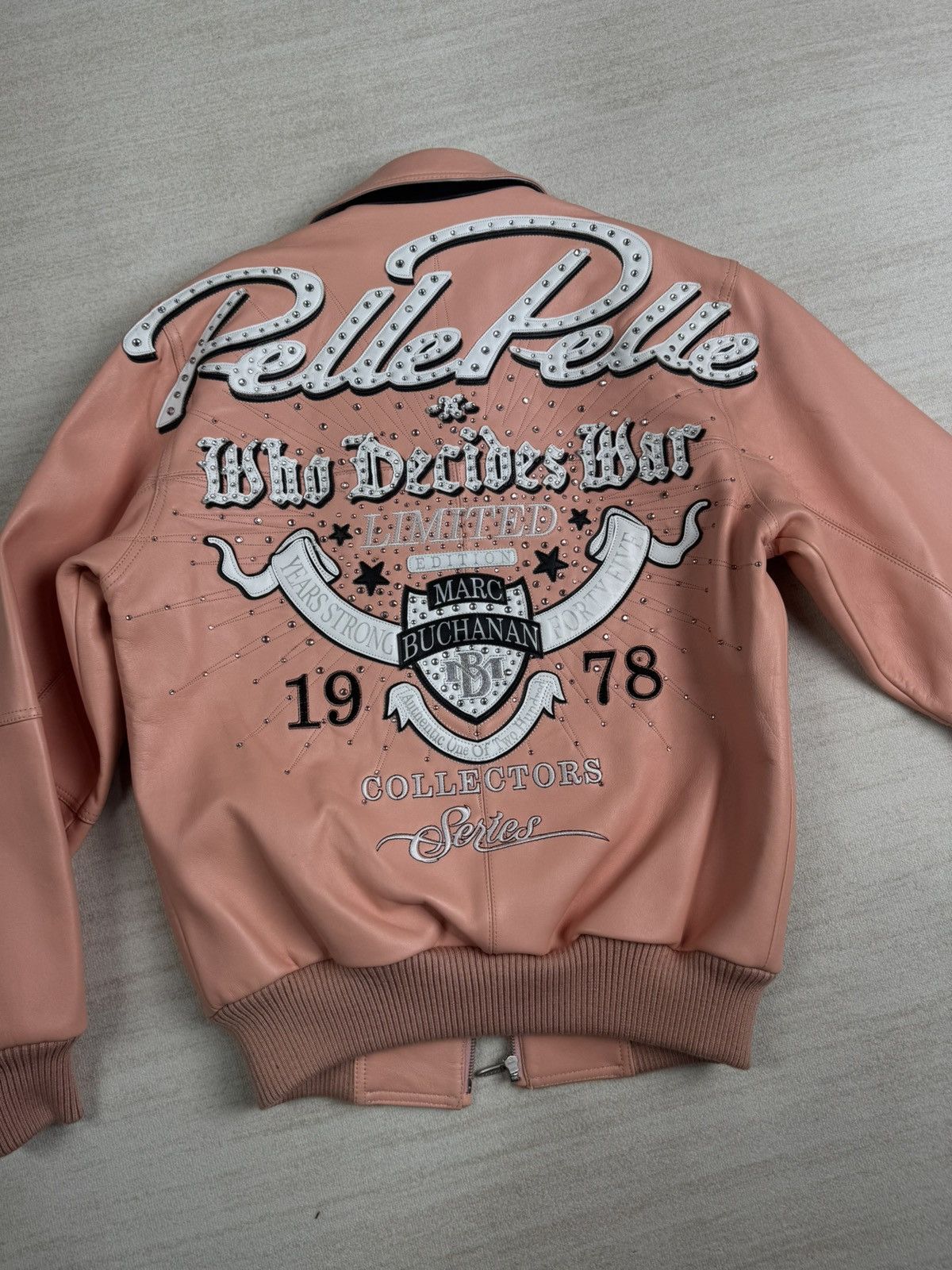 Who Decides War WDW x PP 'GREATEST OF ALL TIME' GENUINE LEATHER JACKET Size US S / EU 44-46 / 1 - 21 Thumbnail