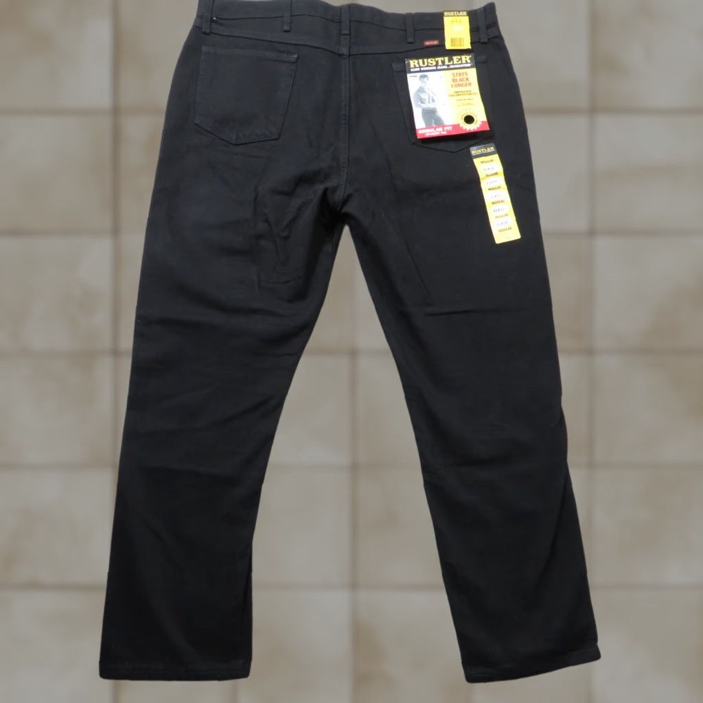 Denime NWT Rustler Mens Jeans 42x31 Regular Fit Straight Leg Black Denim 5-Pocket Western Chore NWT Size US 42 / EU 58 - 1 Thumbnail
