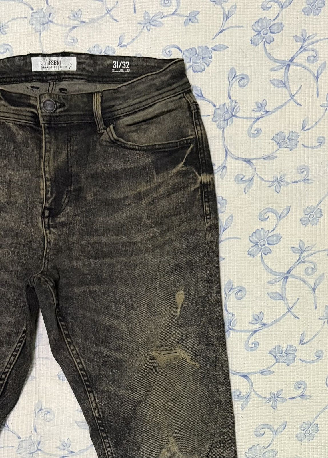 Other FSBN Streetwear Jeans Distressed Denim Size US 31 - 7 Thumbnail