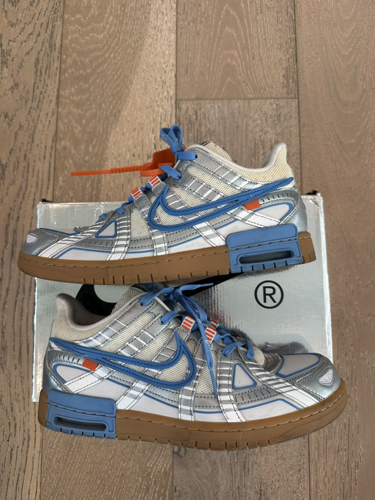 Nike × Off-White Nike Air Rubber Dunk Off-White UNC Size US 10.5 / EU 43-44 - 4 Thumbnail