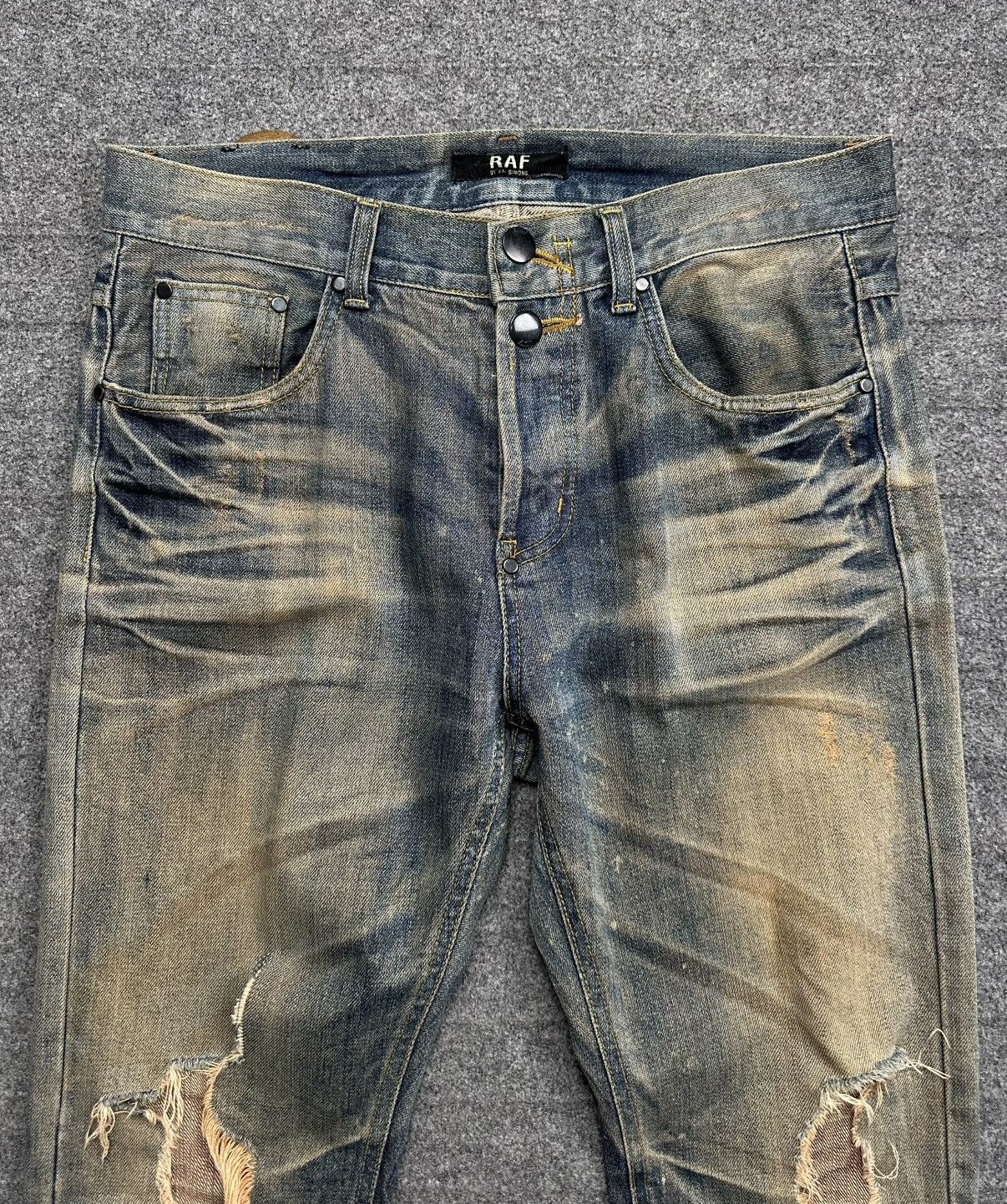 Raf by Raf Simons Raf By Raf Simons - Faded Blue Washed Ripped Knees Denim Size US 33 - 2 Thumbnail