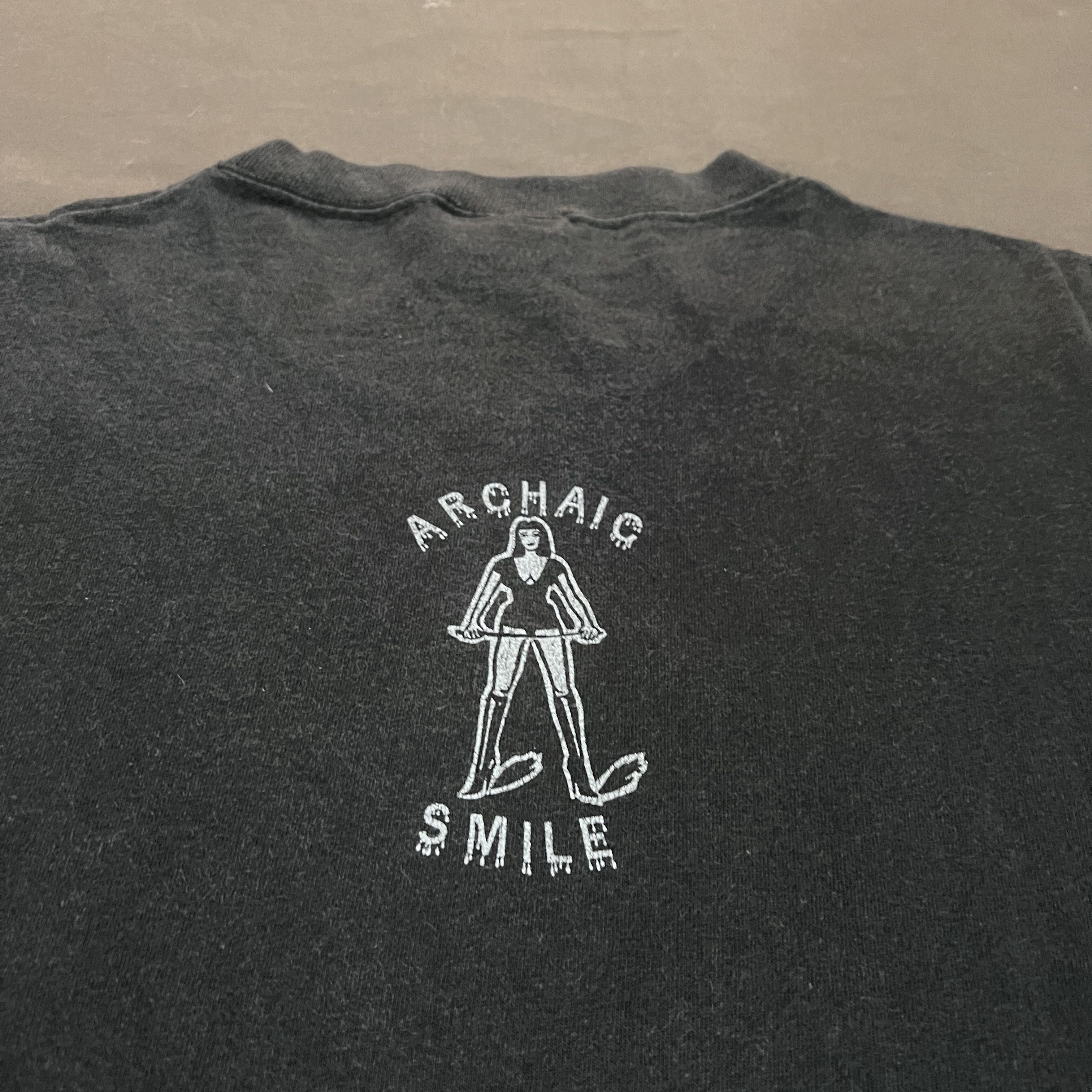 Seditionaries × Vintage Vintage 90s Archaic Smile Love Cross Tee Faded Size US L / EU 52-54 / 3 - 6 Thumbnail