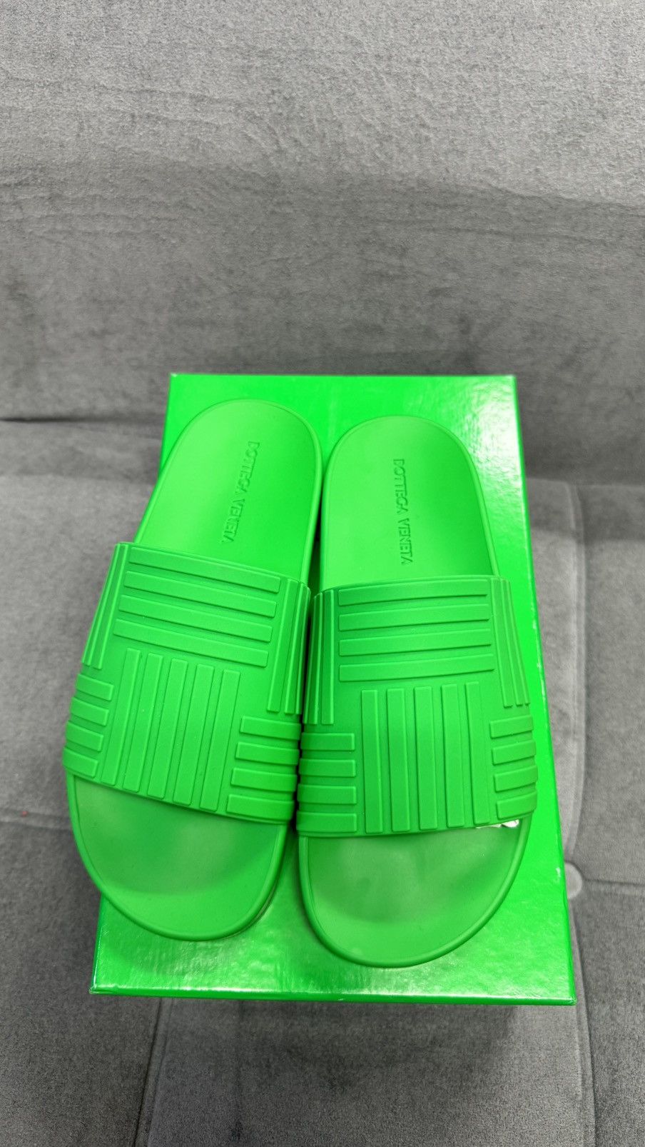 Bottega Veneta Bottega Veneta Debossed Rubber Slides Green Size US 9 / EU 42 - 3 Thumbnail