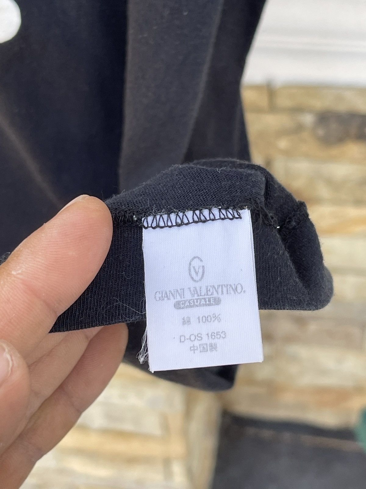 Gianni Valentino × Valentino × Vintage Last Drop🔥Rare🔥Vintage 90s Gianni Valentino Big Logo T-Shirt Size US L / EU 52-54 / 3 - 7 Thumbnail