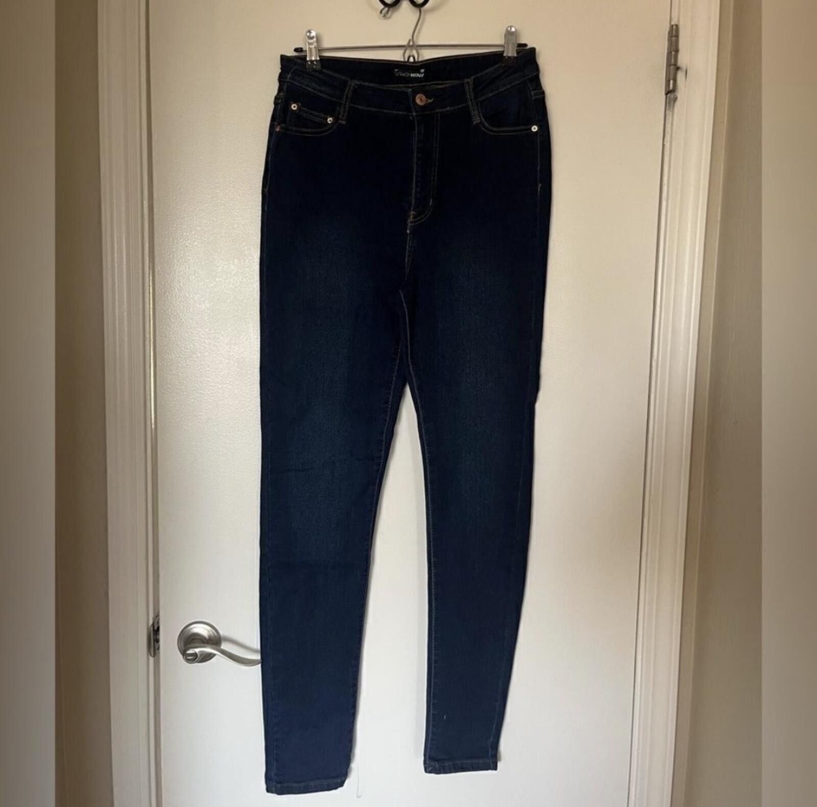 Fashion Nova Fashion Nova skinny jeans Size 30" / US 8 / IT 44 - 1 Thumbnail