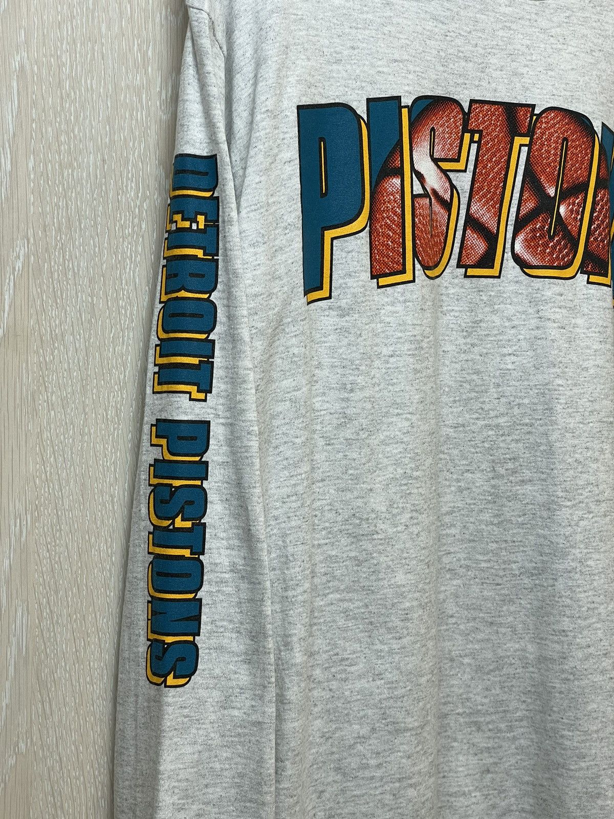 NBA Starter Detroit Pistons Long Sleeve Size US M / EU 48-50 / 2 - 3 Thumbnail