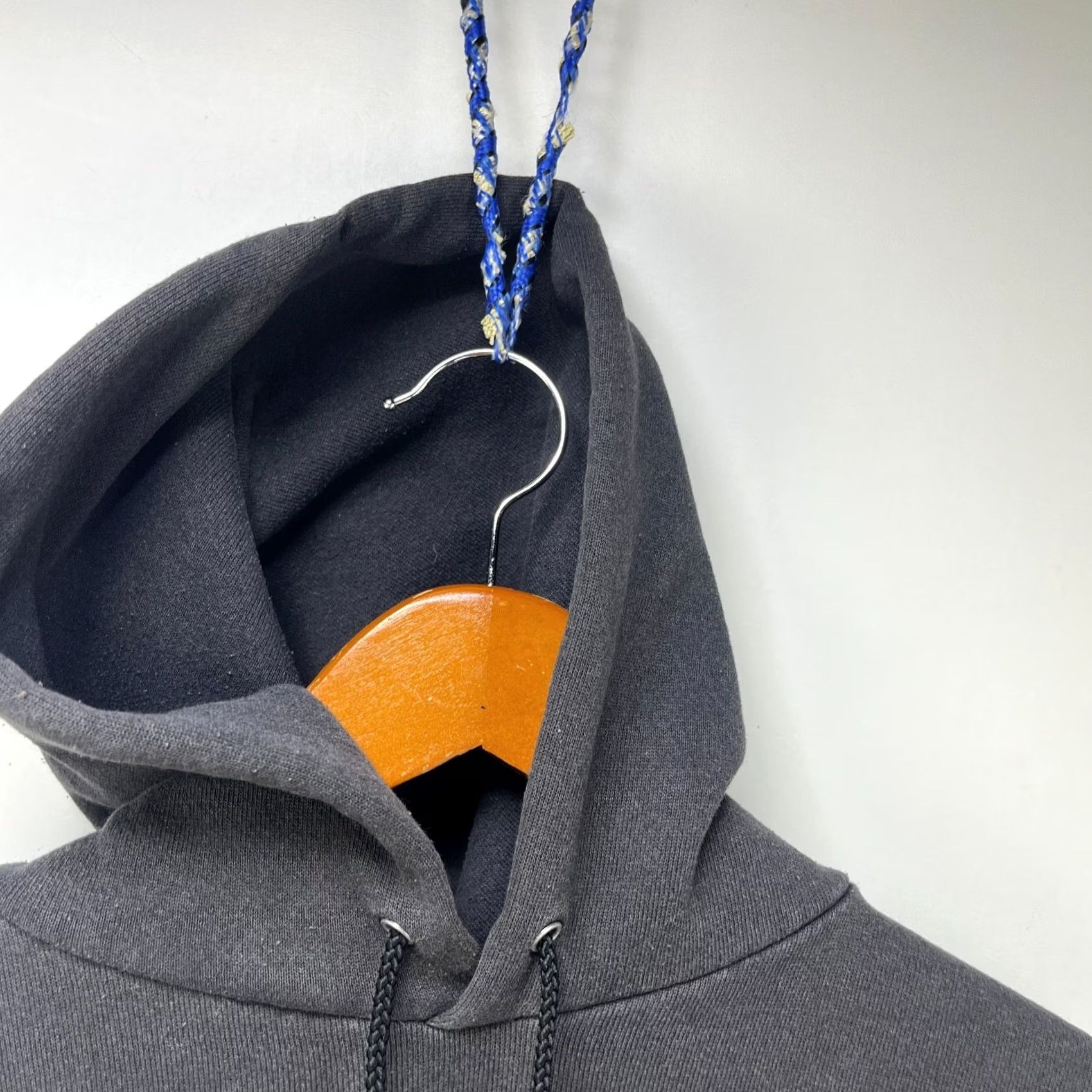 Champion VINTAGE Champion Hoodies Shirt Mens M Black 90s Sun Faded Logo Reverse Weave Size US M / EU 48-50 / 2 - 5 Thumbnail