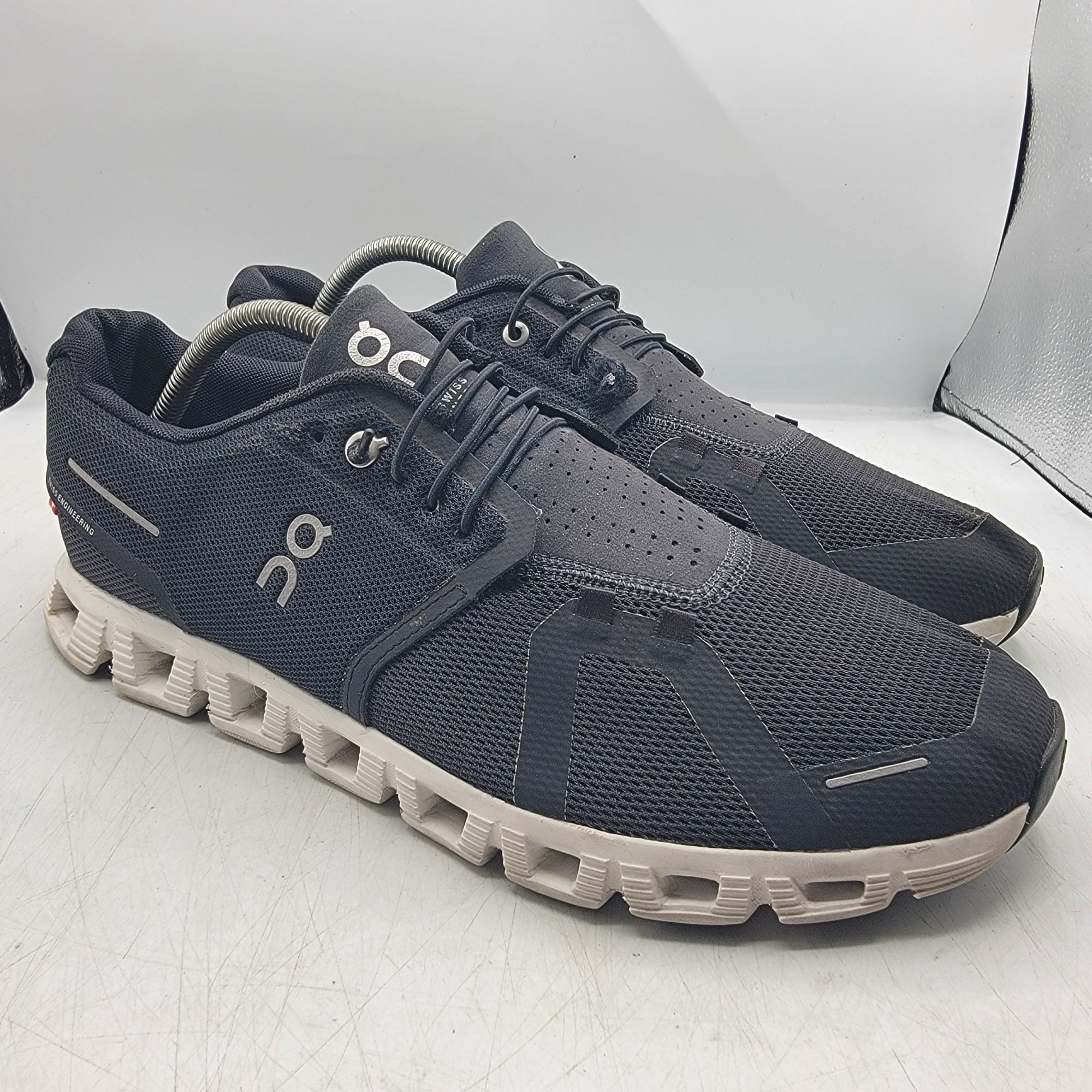 On On Cloud 5 Mens 11 Black Athletic Shoes Running Walking Comf Size US 11 / EU 44 - 1 Thumbnail
