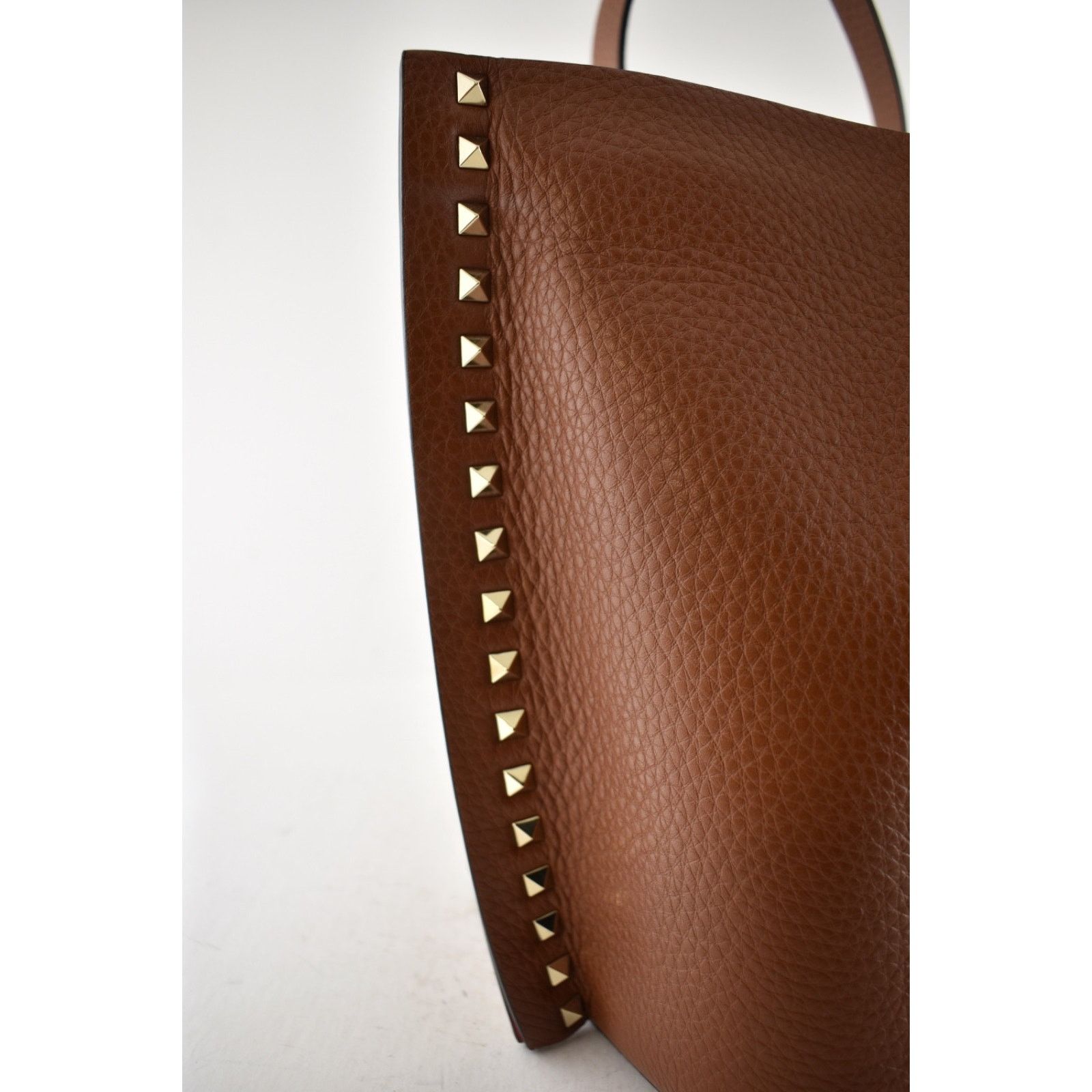 Valentino Valentino Garavani Rockstud Medium Brown Grained Tote Bag Size ONE SIZE - 9 Thumbnail