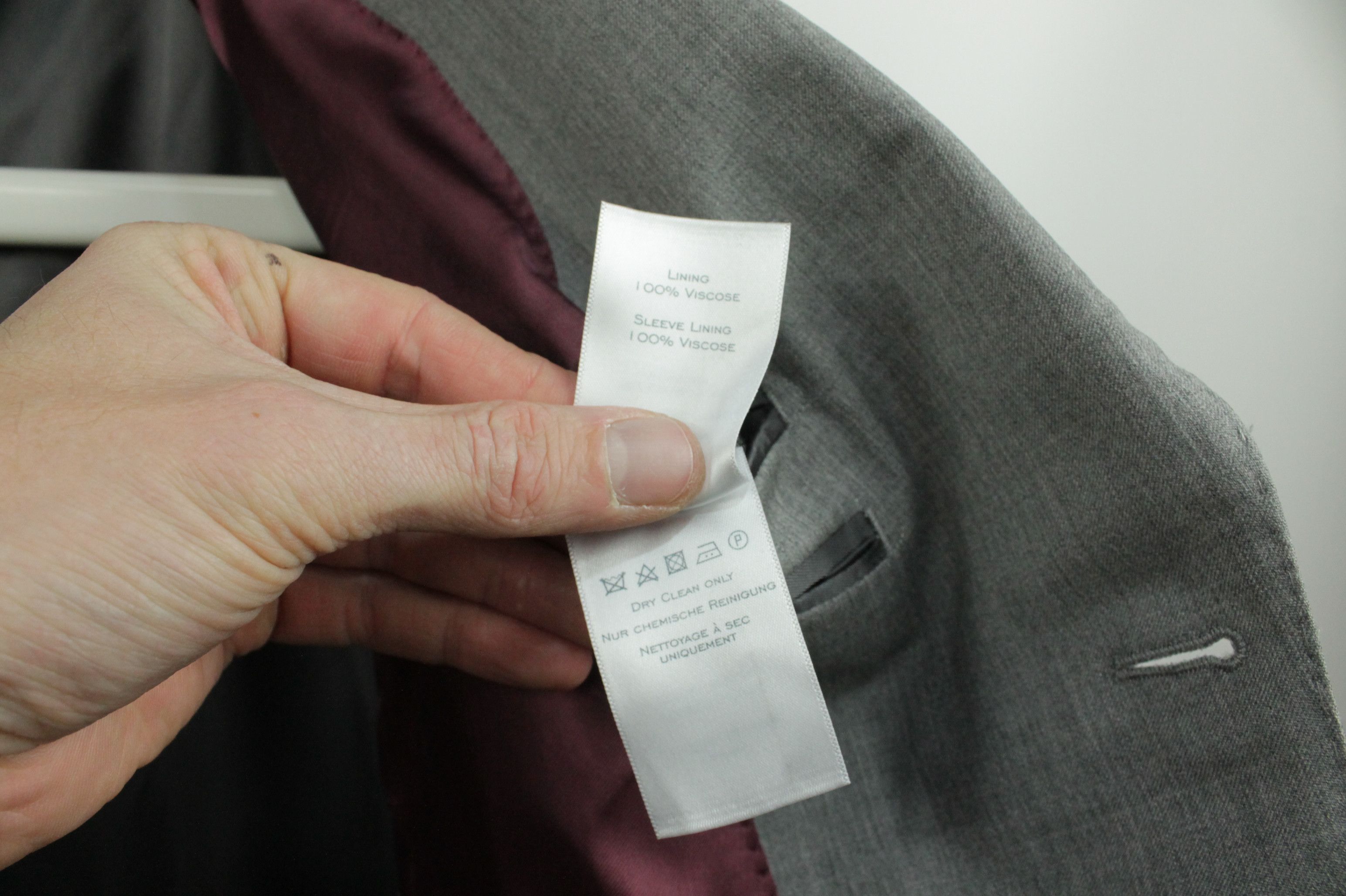 Charles Tyrwhitt Charles Tyrwhitt Gray Reda 110'S Wool Suit Men's Size 42R - 10 Thumbnail