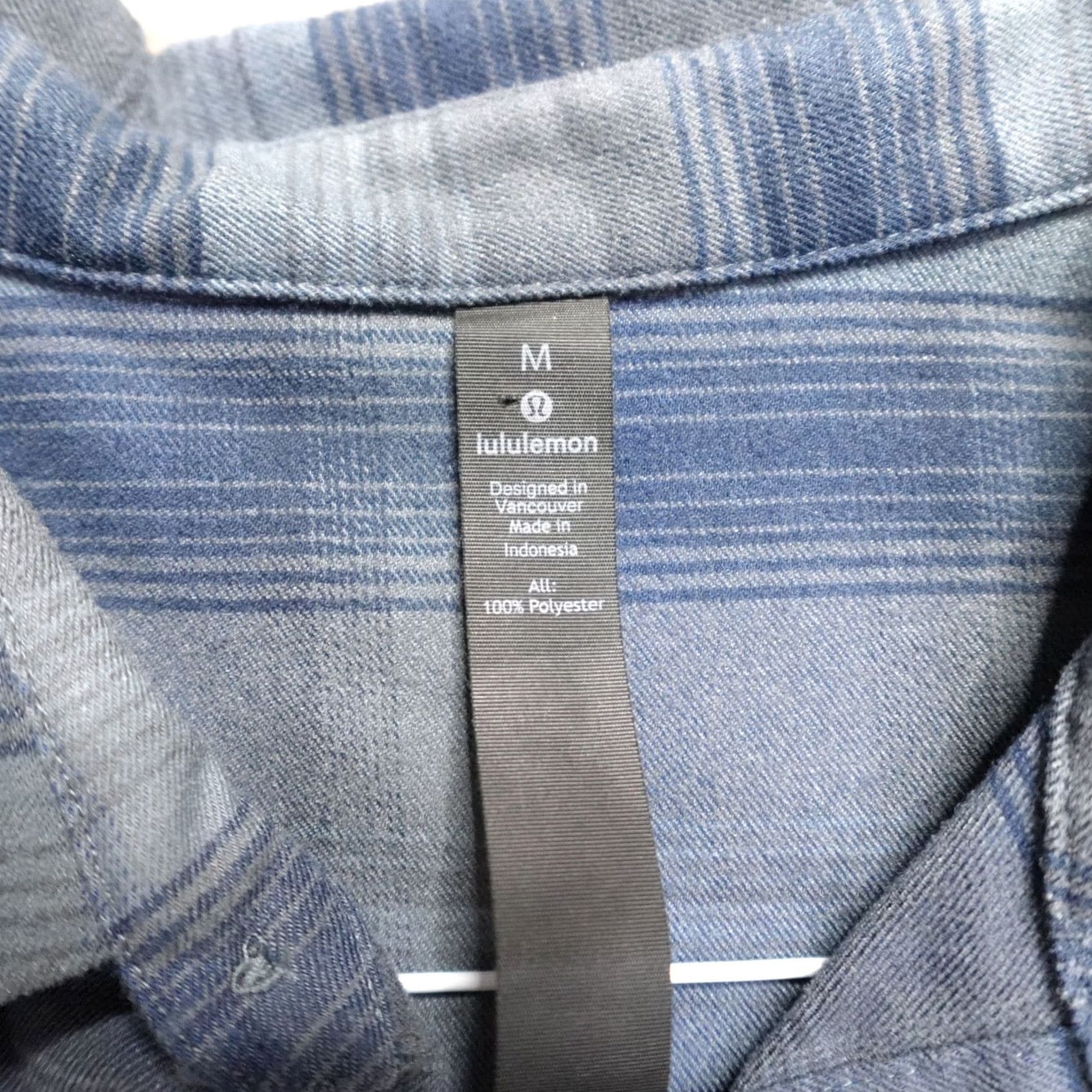 Lululemon Lululemon Shirt M Button-Up Long Sleeve Plaid Flannel Blue Gray Performance Stretch Mens Size US M / EU 48-50 / 2 - 3 Thumbnail