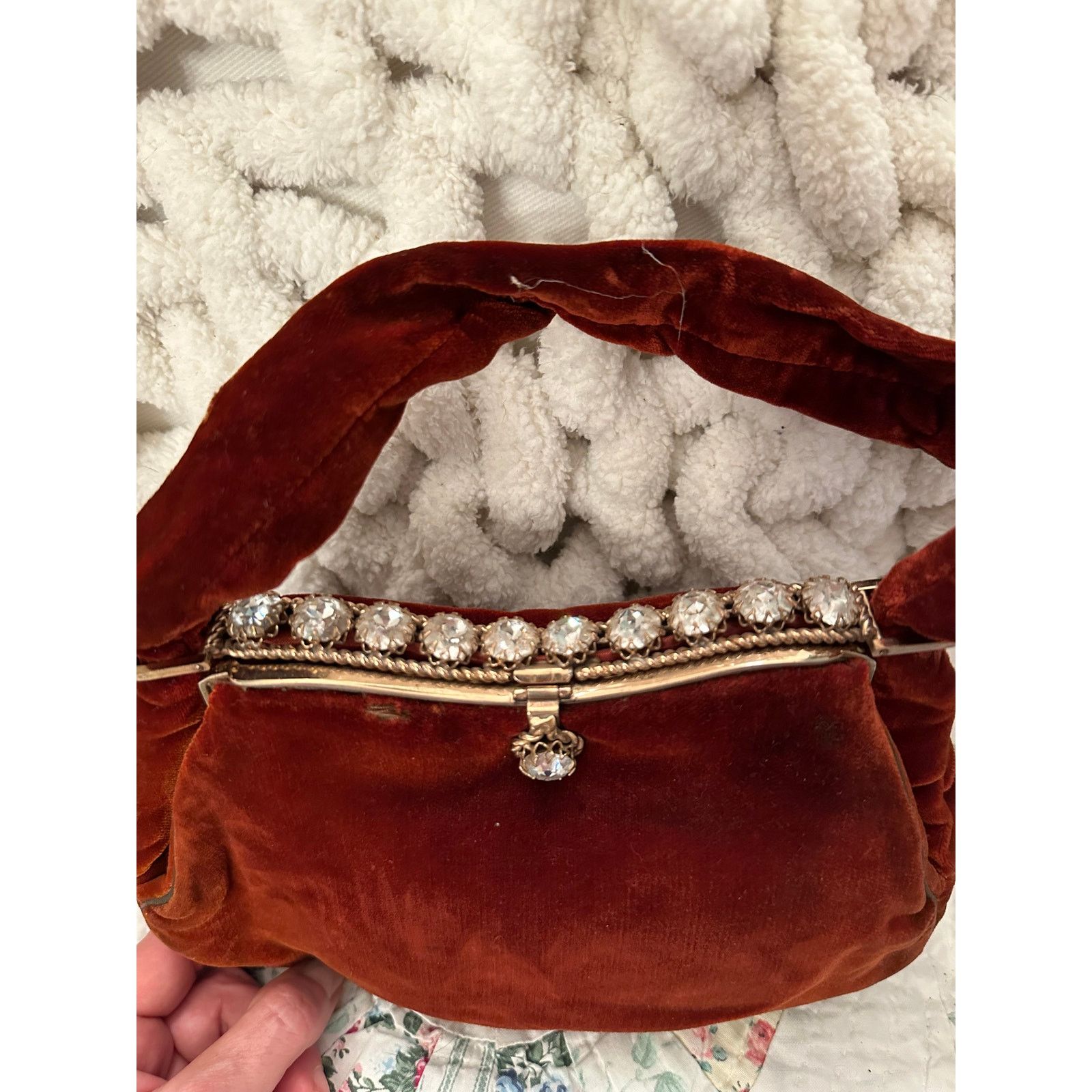 Vintage VINTAGE JOLLES ORIGINAL BURGUNDY VELVET JEWELED FRAME BAG Size ONE SIZE - 2 Thumbnail