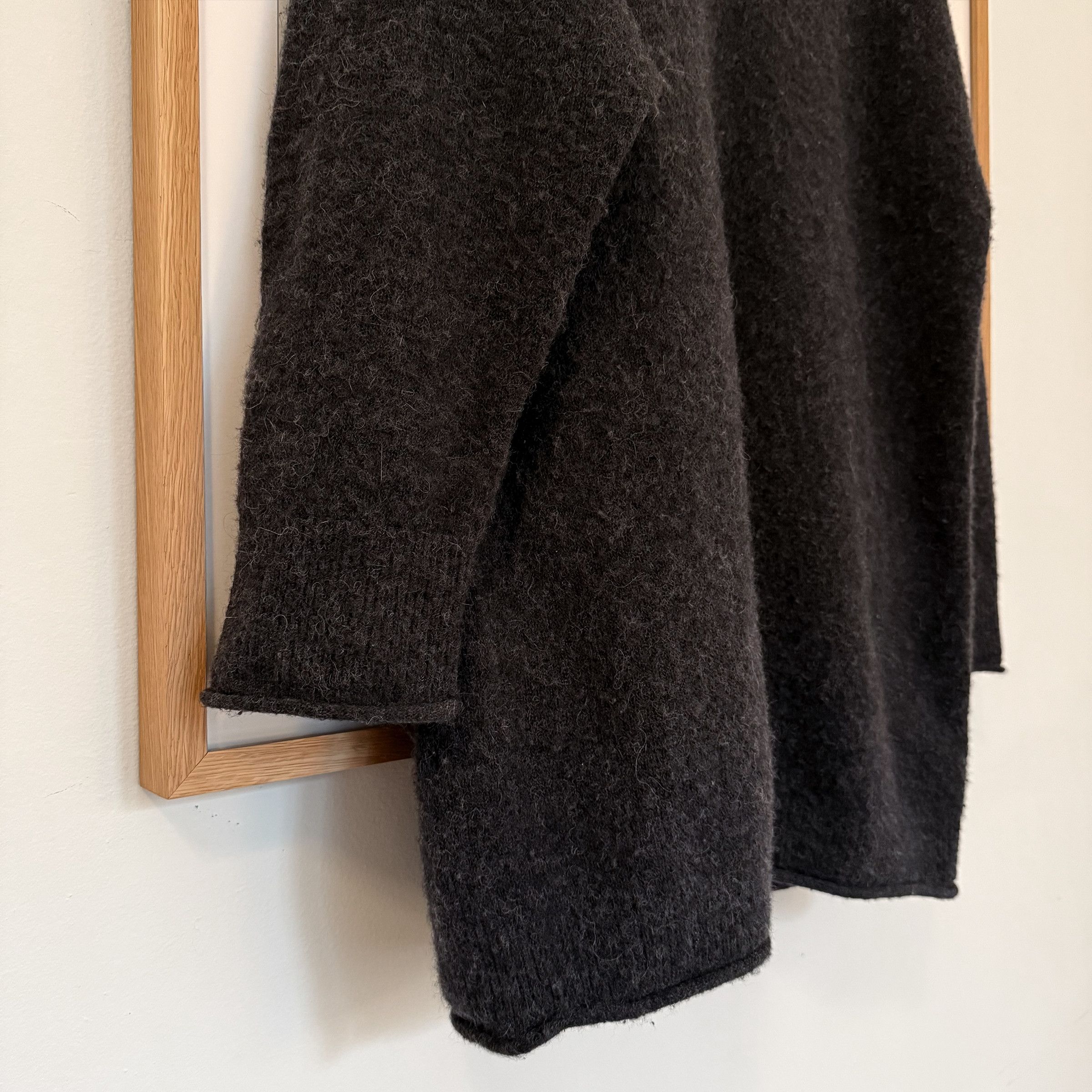 Acne Studios SOLD Acne Studios Oversized V-neck Sweater in Washed Black Size S / US 4 / IT 40 - 5 Thumbnail