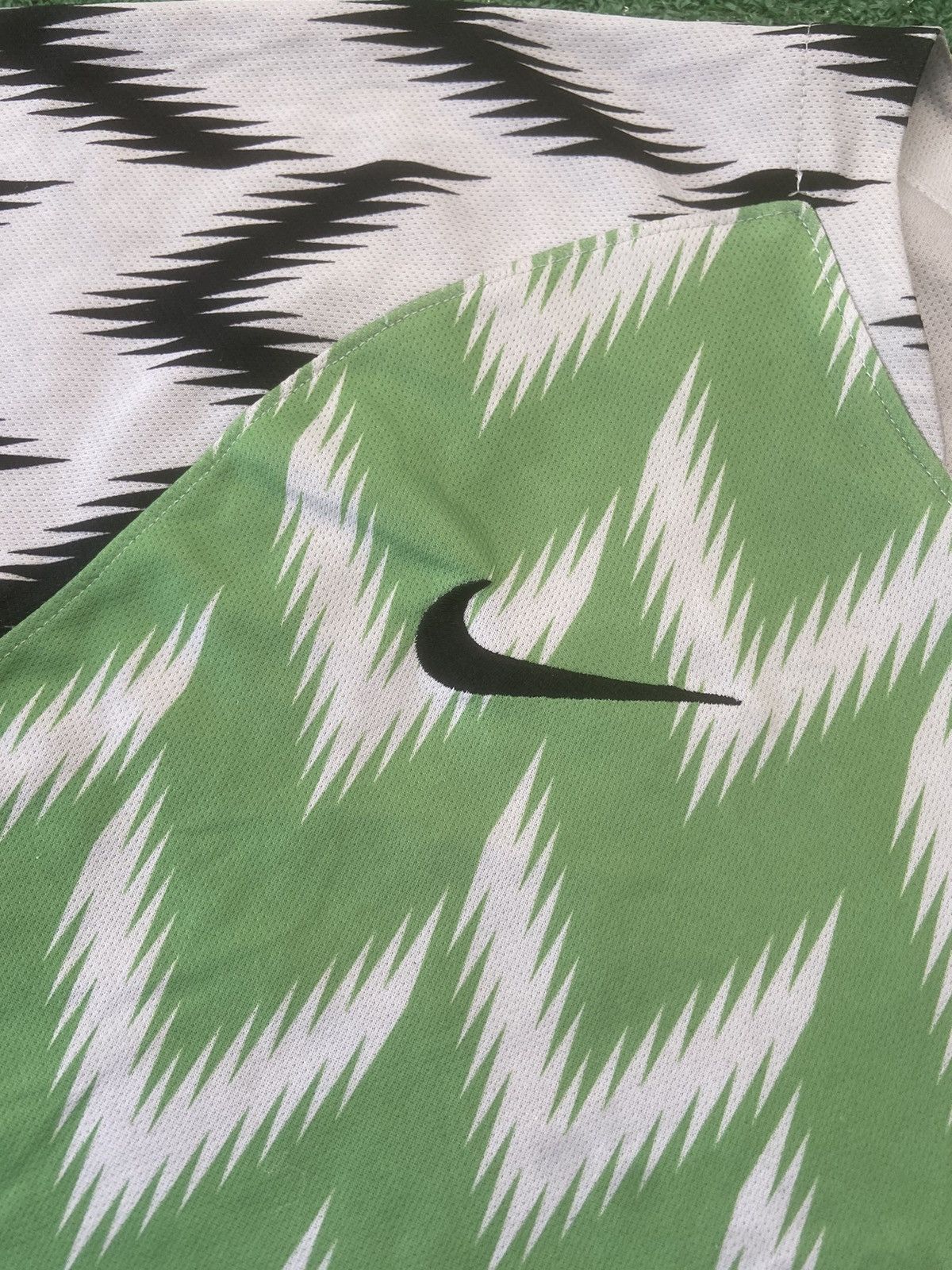 Nike 2018 Nike Nigeria Mens Home Soccer Jersey world cup Size US M / EU 48-50 / 2 - 3 Thumbnail