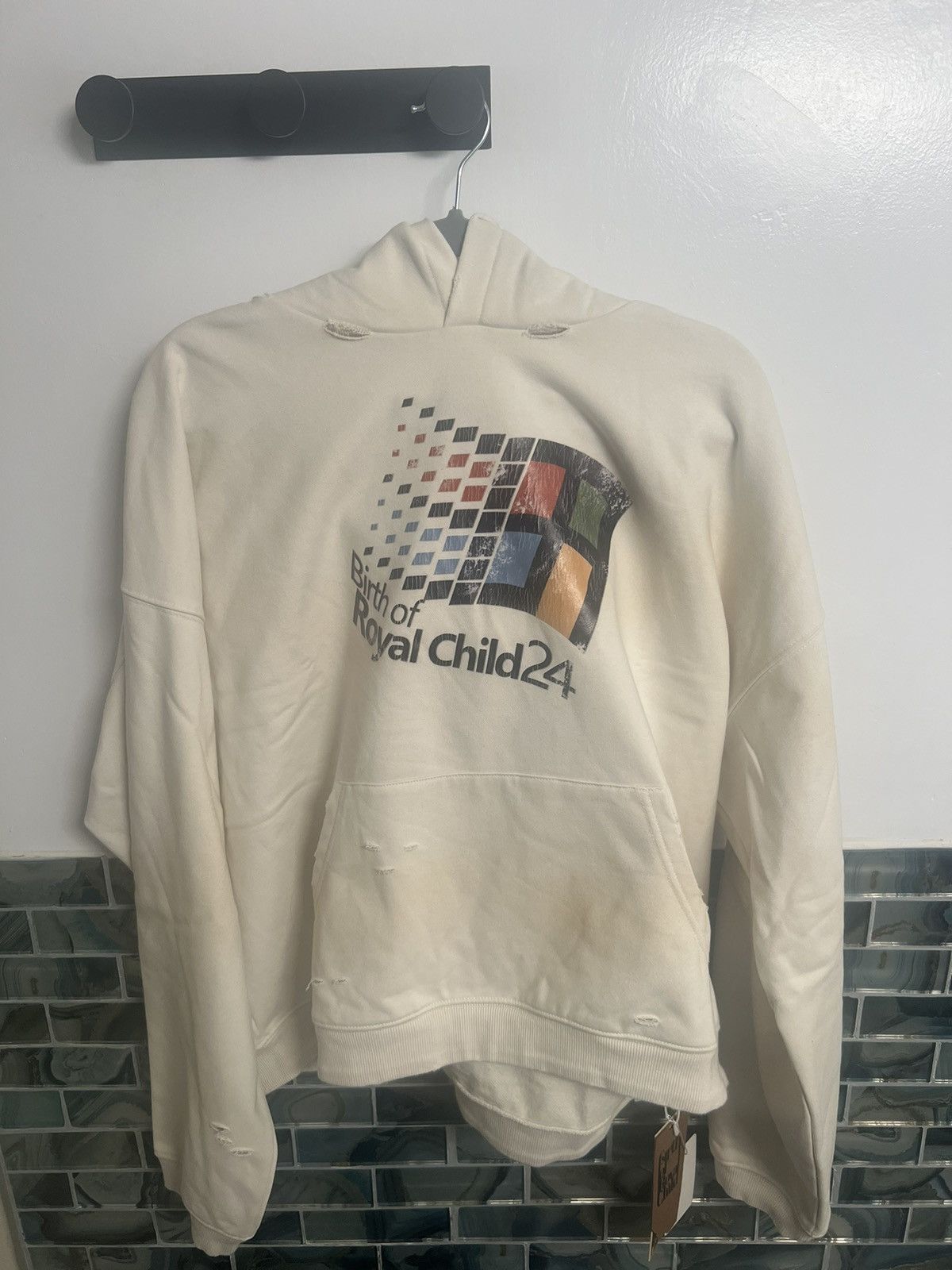 Birth of Royal Child Birth of Royal Child “Windows 24” Retro Distressed Hoodie Size US L / EU 52-54 / 3 - 7 Thumbnail