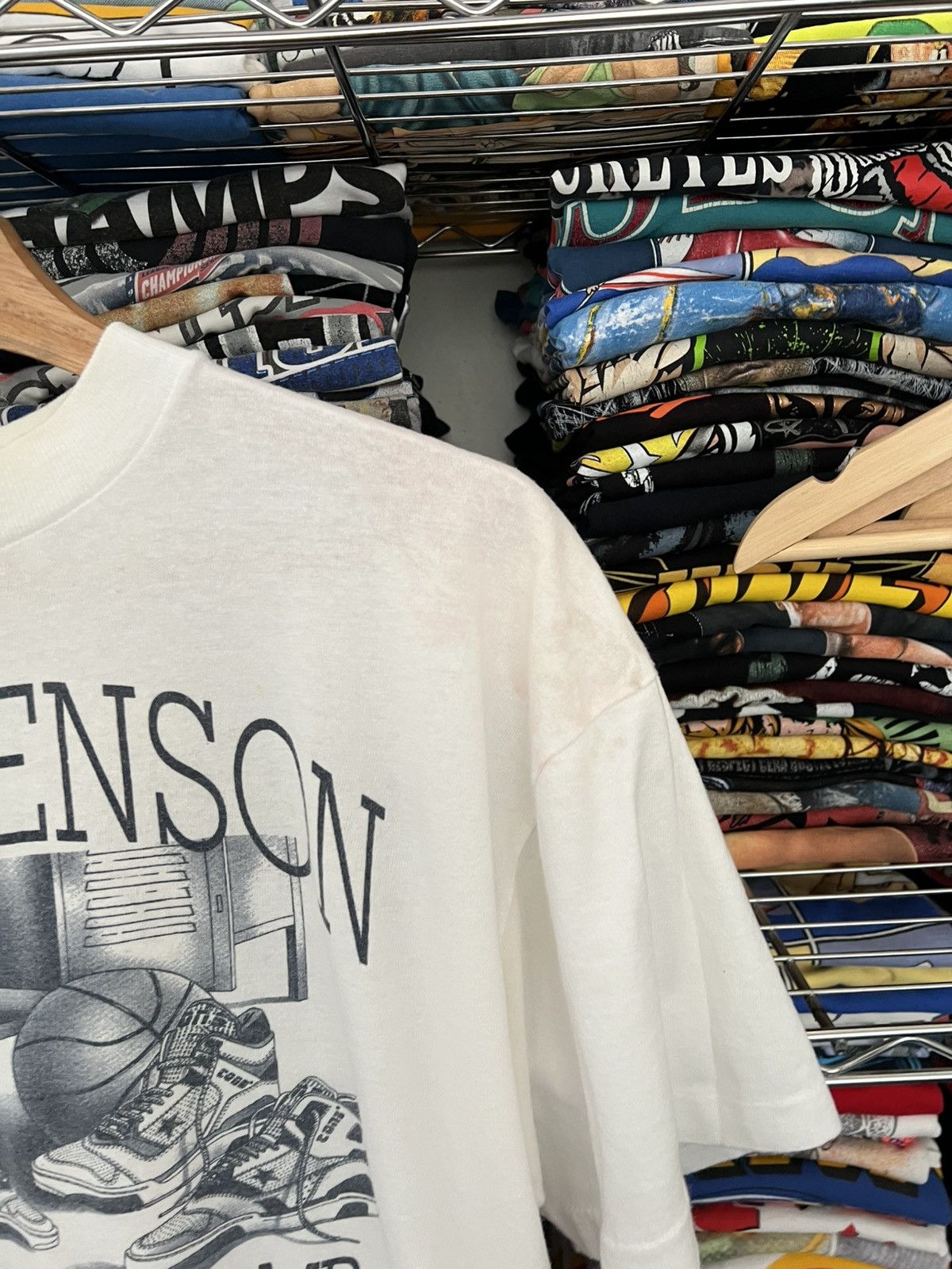 Converse 90s Lou Henson Single Stitch Basketball Camp What’s Inside Size US L / EU 52-54 / 3 - 5 Thumbnail