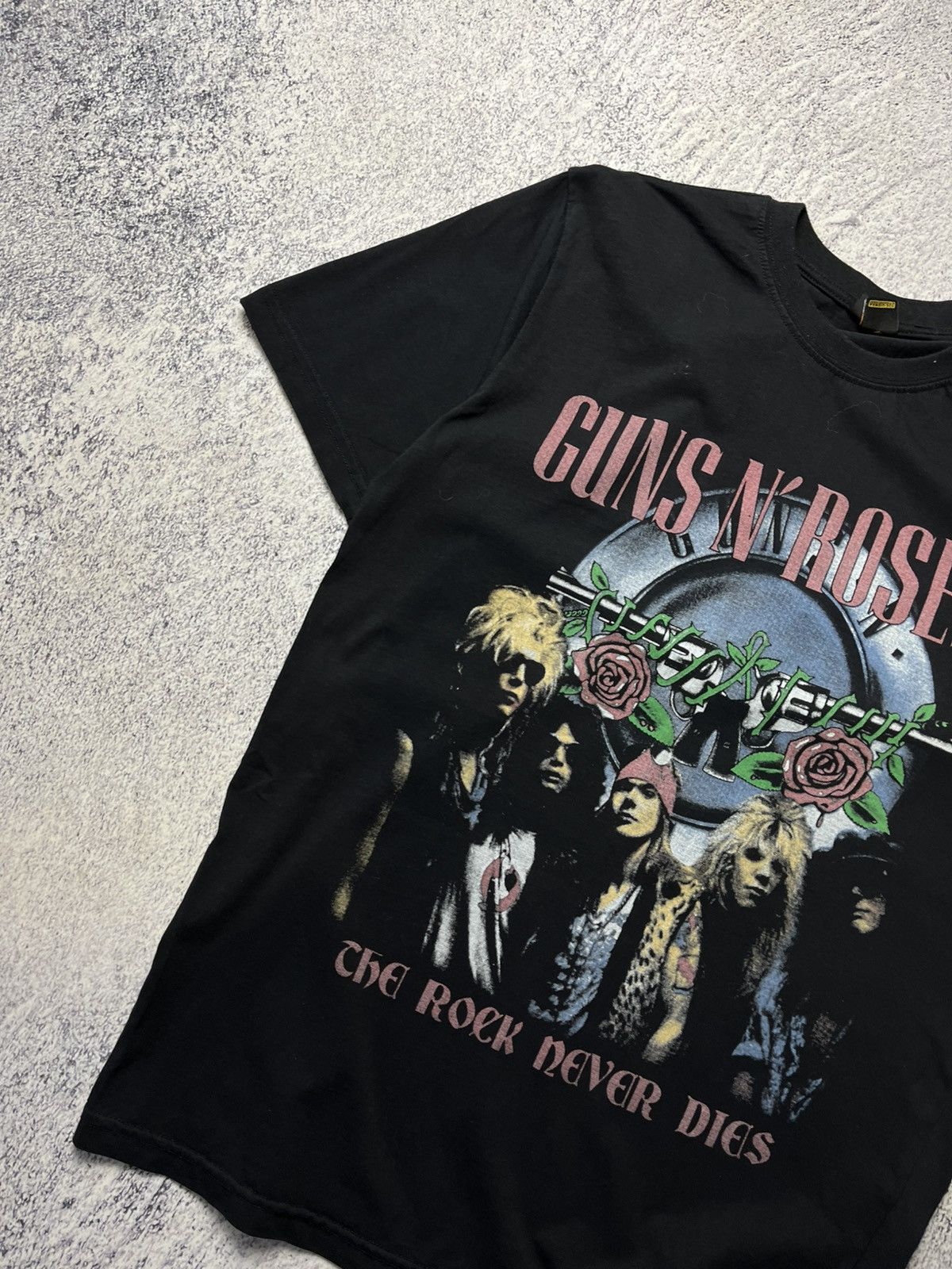 Band Tees Vintage Guns N Roses Tour Reprint Band T-Shirt Size US M / EU 48-50 / 2 - 6 Thumbnail