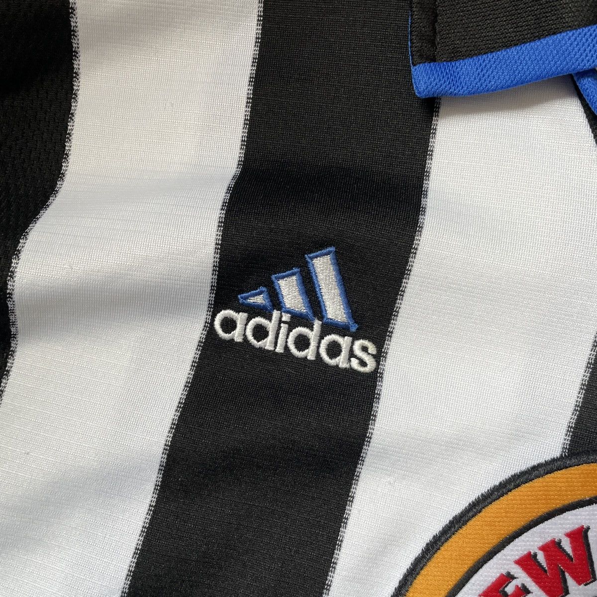 Adidas 2000 ADIDAS NEWCASTLE UNITED SOCCER JERSEY BROWN ALE vintage Size US L / EU 52-54 / 3 - 6 Thumbnail