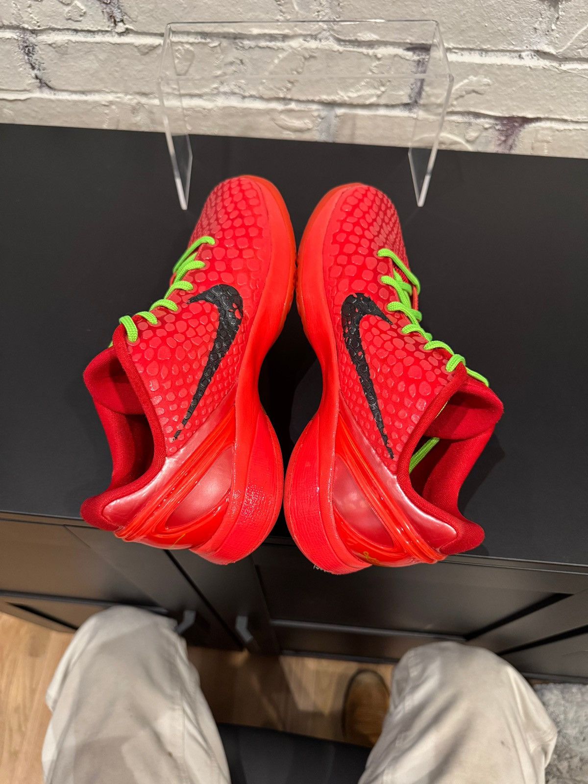 Nike Kobe 6 ‘Reverse Grinch’ size 7y PO NB Size US 7 / EU 40 - 4 Thumbnail