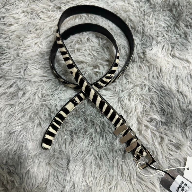 Yves Saint Laurent Saint Laurent 14ss zebra three-button belt 2502-Nextarrow Size ONE SIZE - 1 Thumbnail