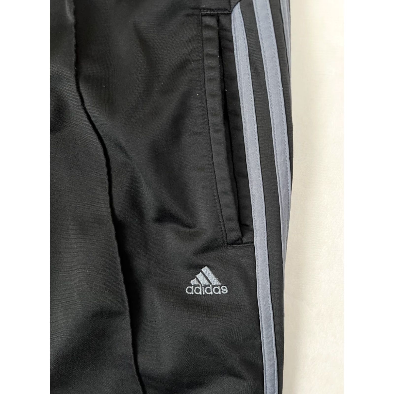 Adidas Adidas Sweatpants Mens Medium Black Elastic Waist Athletic Warm Up 3 Stripes Pants Mens Black Athletic Sweatpants Size US 31 - 2 Thumbnail