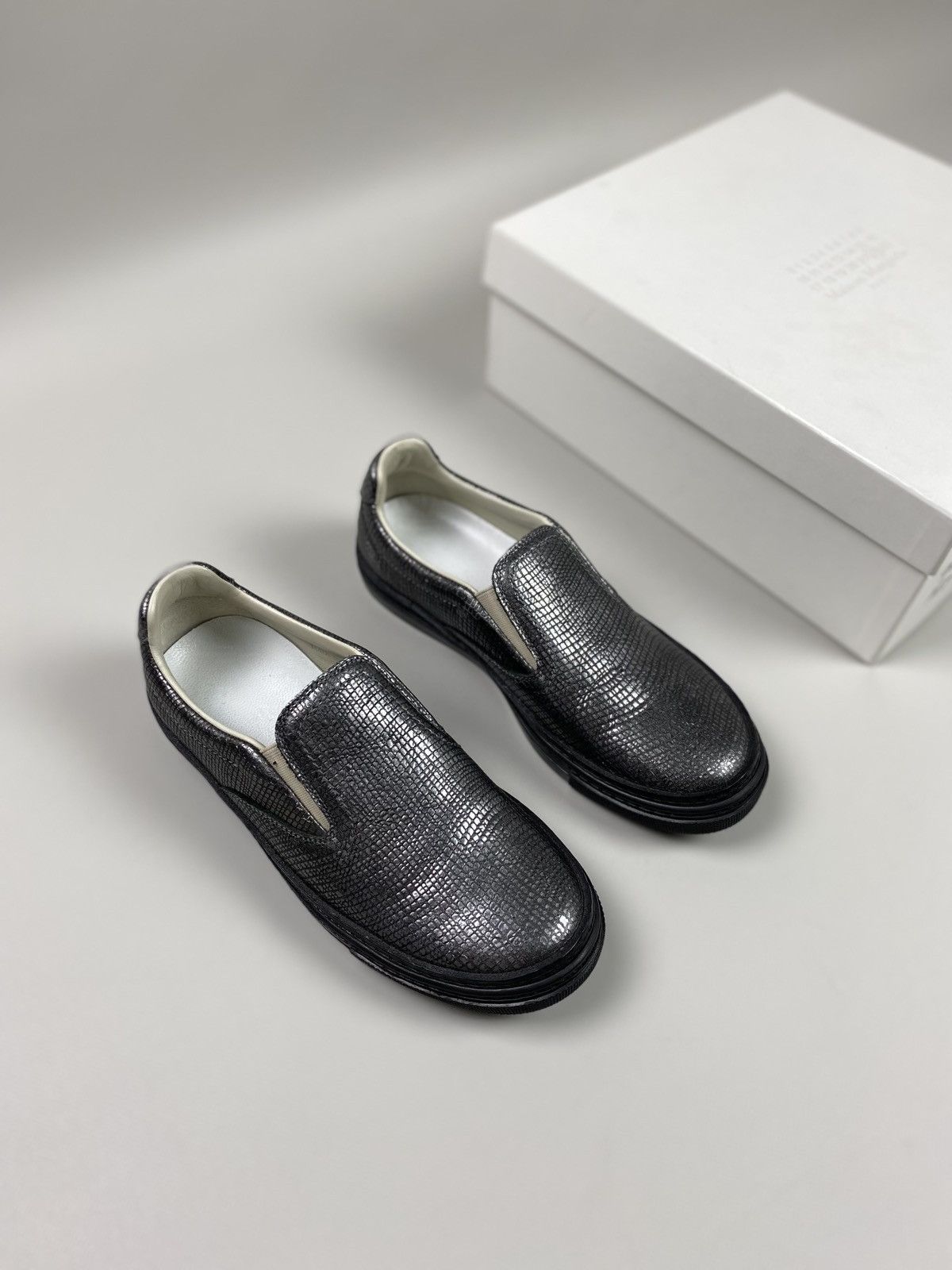 Maison Margiela New! Maison Margiela 22 ladies slip on shoes sneakers Size US 6 / IT 36 - 2 Thumbnail