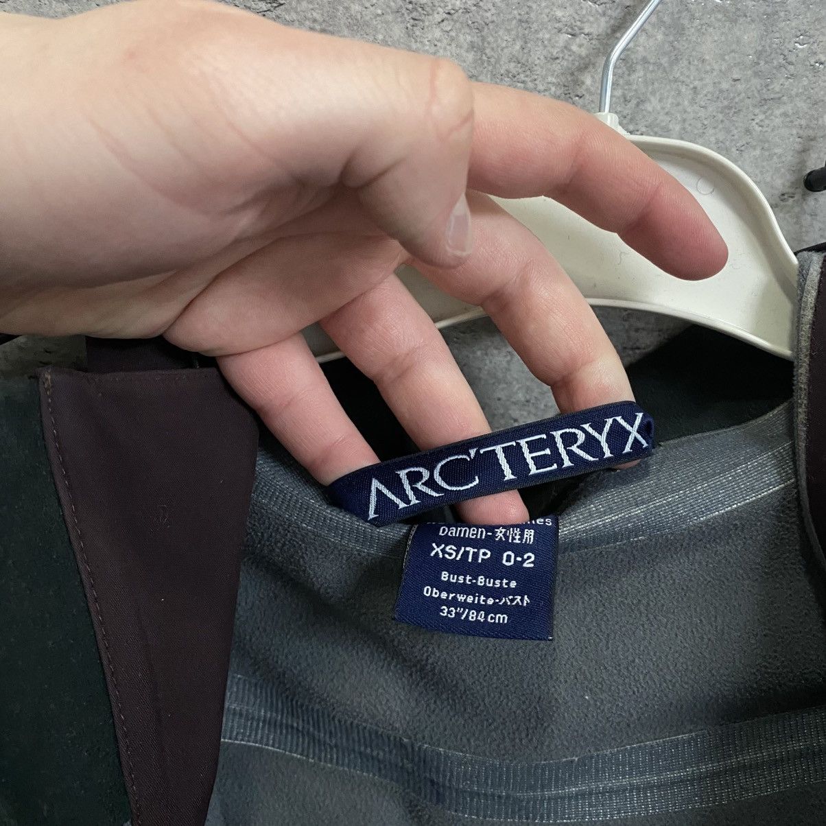 Arc'teryx Vintage Arc’teryx Recco Gore Tex Jacket Size XS / US 0-2 / IT 36-38 - 12 Thumbnail