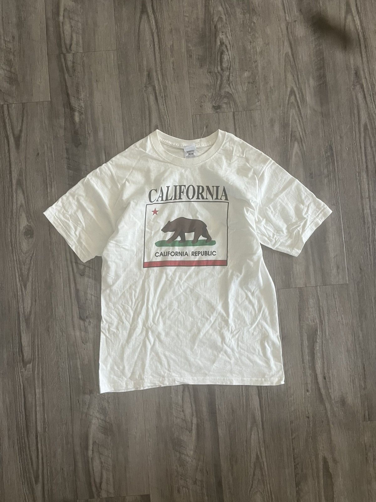 Vintage Vintage y2k California Tee Size US M / EU 48-50 / 2 - 1 Thumbnail