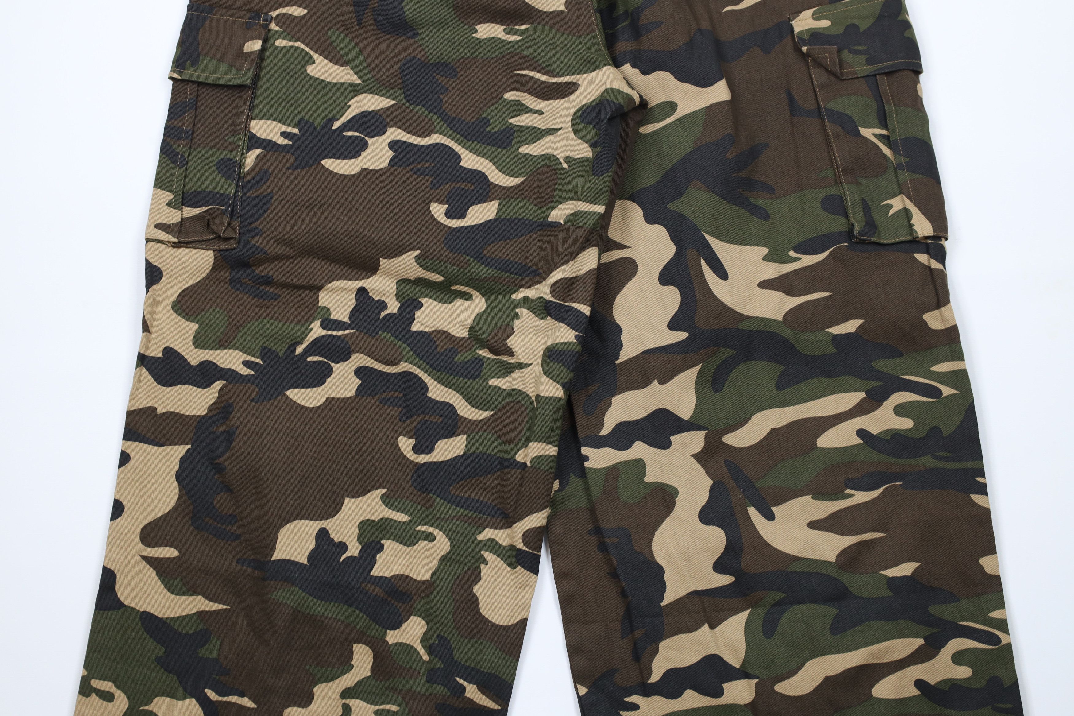 Vintage Vintage 90s Y2K Streetwear Wide Leg Camouflage Cargo Pants Size US 38 / EU 54 - 8 Thumbnail