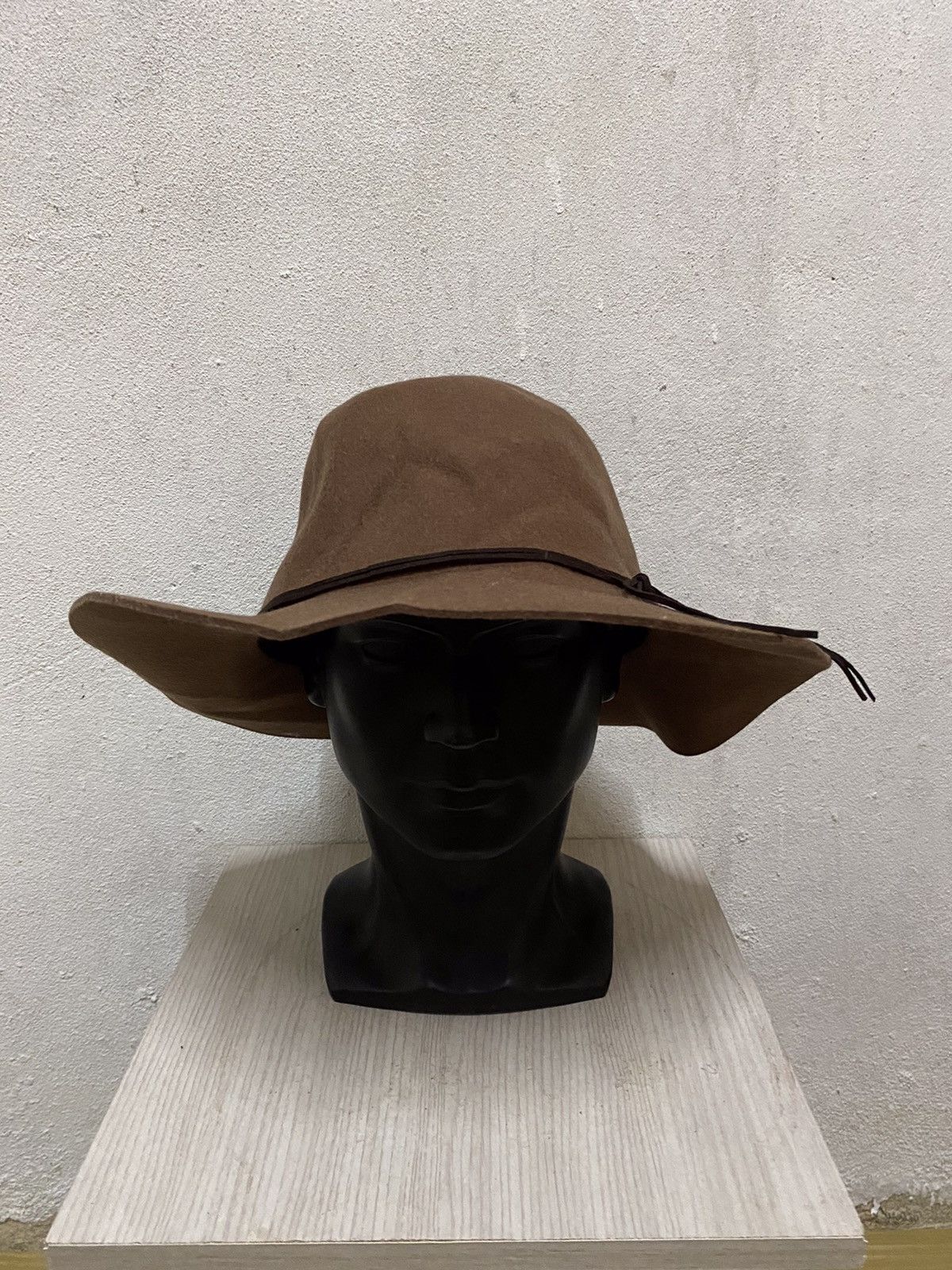Japanese Brand × LOWRYS FARM Japanese Brand Lepsim Plain Bucket Hat Size ONE SIZE - 2 Thumbnail
