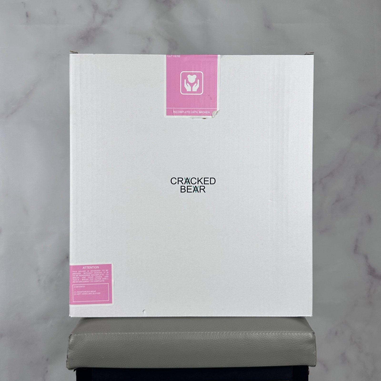 Daniel Arsham Pink Cracked Bear Figure Size ONE SIZE - 8 Thumbnail