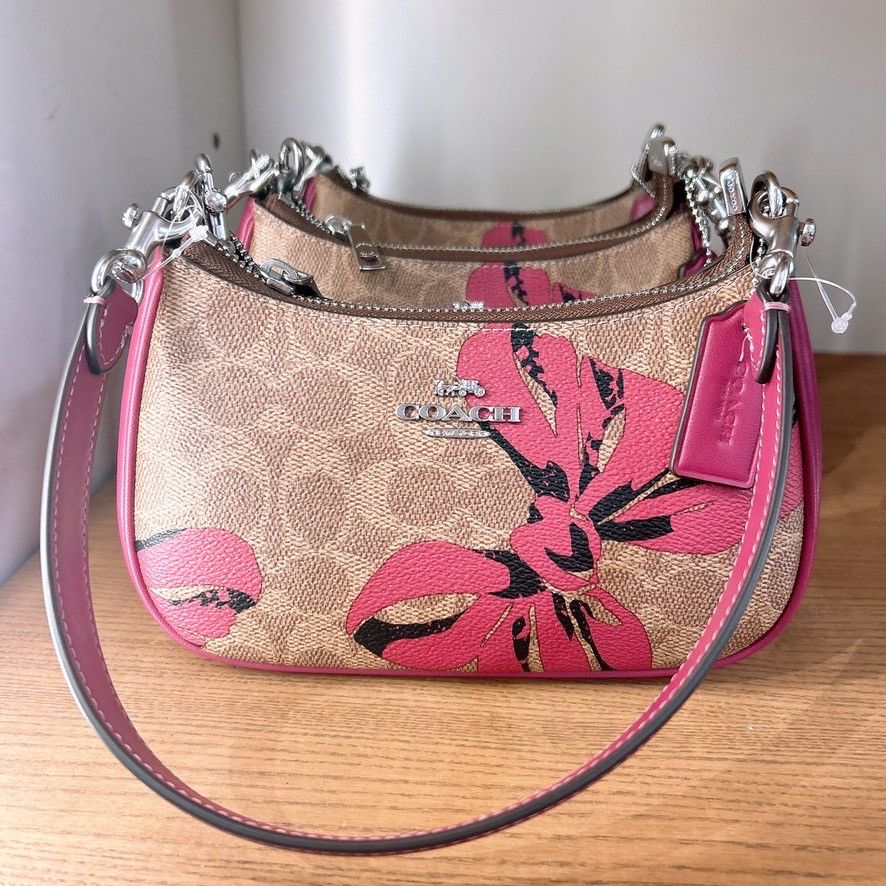 Coach Teri Mini Crossbody Bag With Bow Print CY733 Size ONE SIZE - 1 Thumbnail