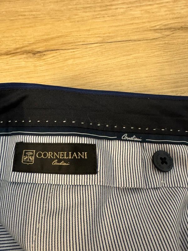 Corneliani Corneliani Italy Academy Suit Virgin Wool 48 like new Size 48R - 19 Thumbnail