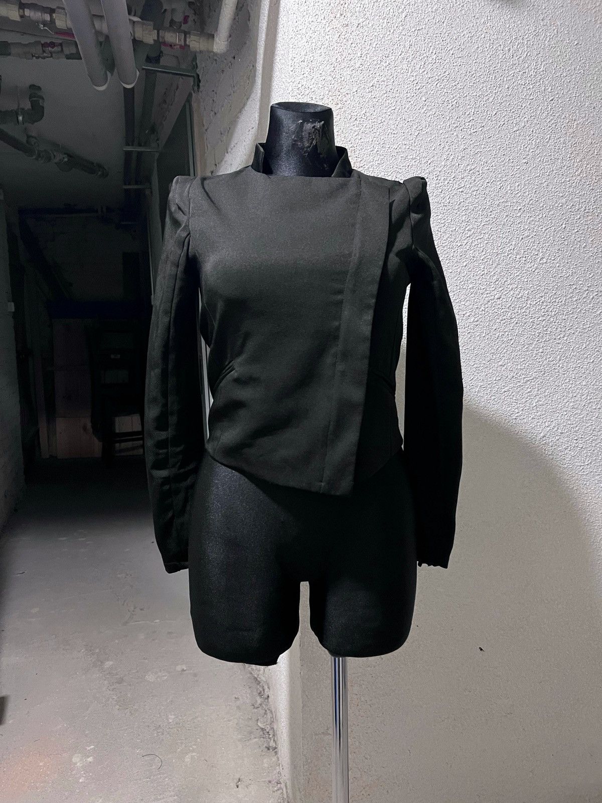 Rick Owens Asymmetrical Zip Avant Garde Padded Shoulder Jacket Size S / US 4 / IT 40 - 1 Thumbnail