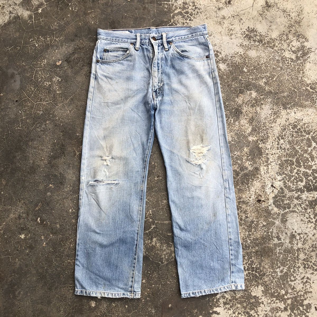 image of Vintage Big John Distressed Light Wash Jeans Denim Pants in Light Blue, Men's (Size 32)