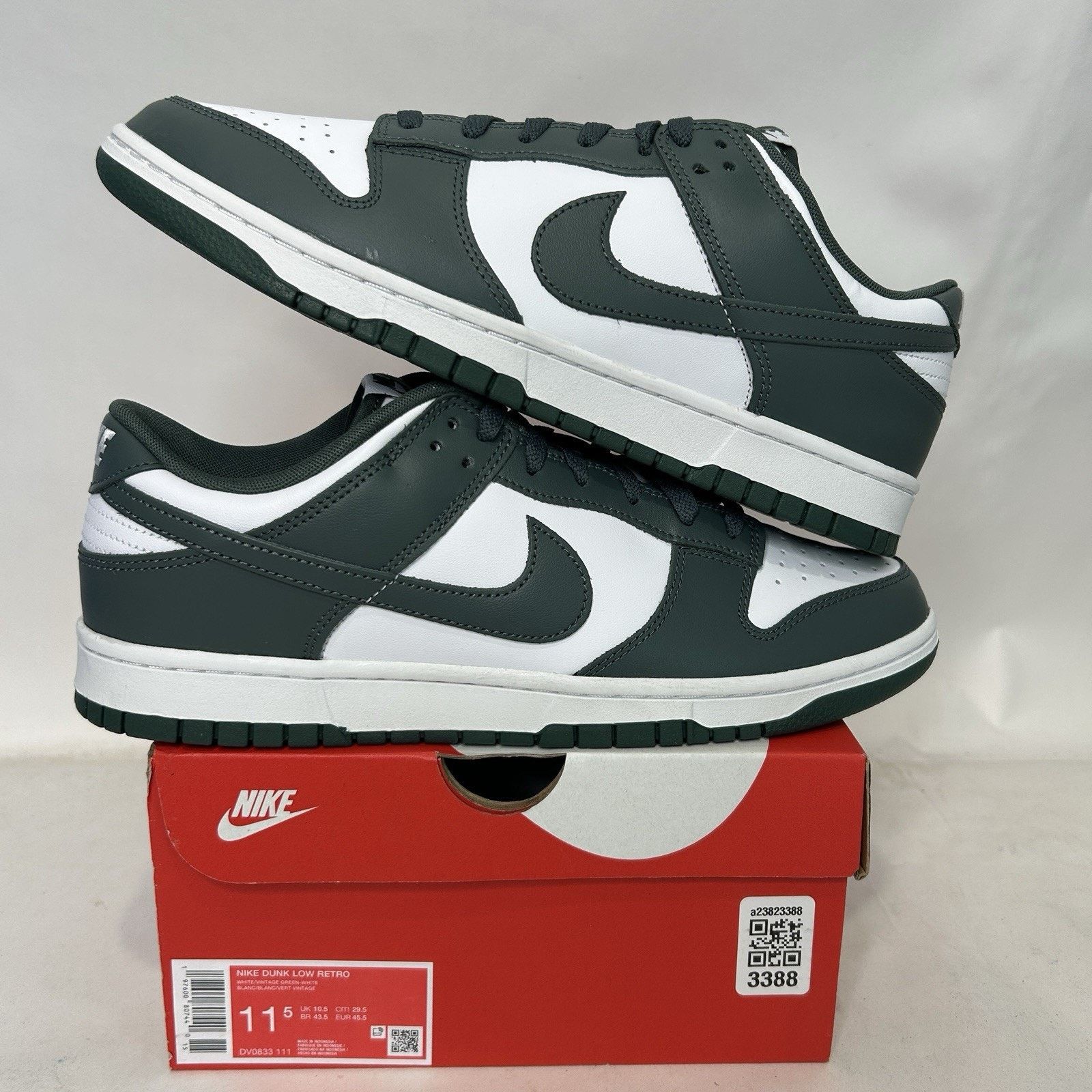 Nike Nike Dunk Low Retro “White Vintage Green” Size US 11.5 / EU 44-45 - 1 Thumbnail