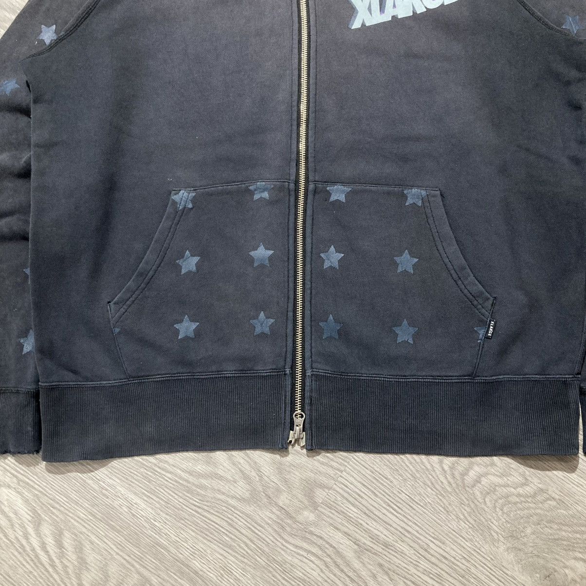 Japanese Brand Vintage Trashed Xlarge Stars Logo Fur Ziphoodie Y2k Black Size US XL / EU 56 / 4 - 7 Thumbnail