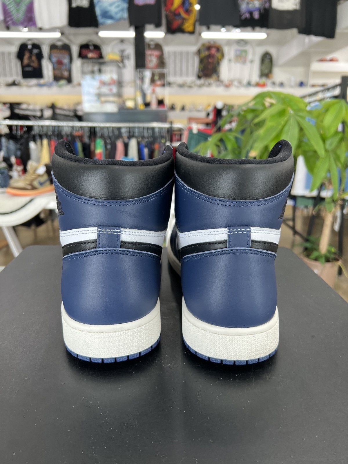 Jordan Brand Air Jordan 1 Midnight Navy Sz. 12.5 (2024) Size US 12.5 / EU 45-46 - 5 Thumbnail