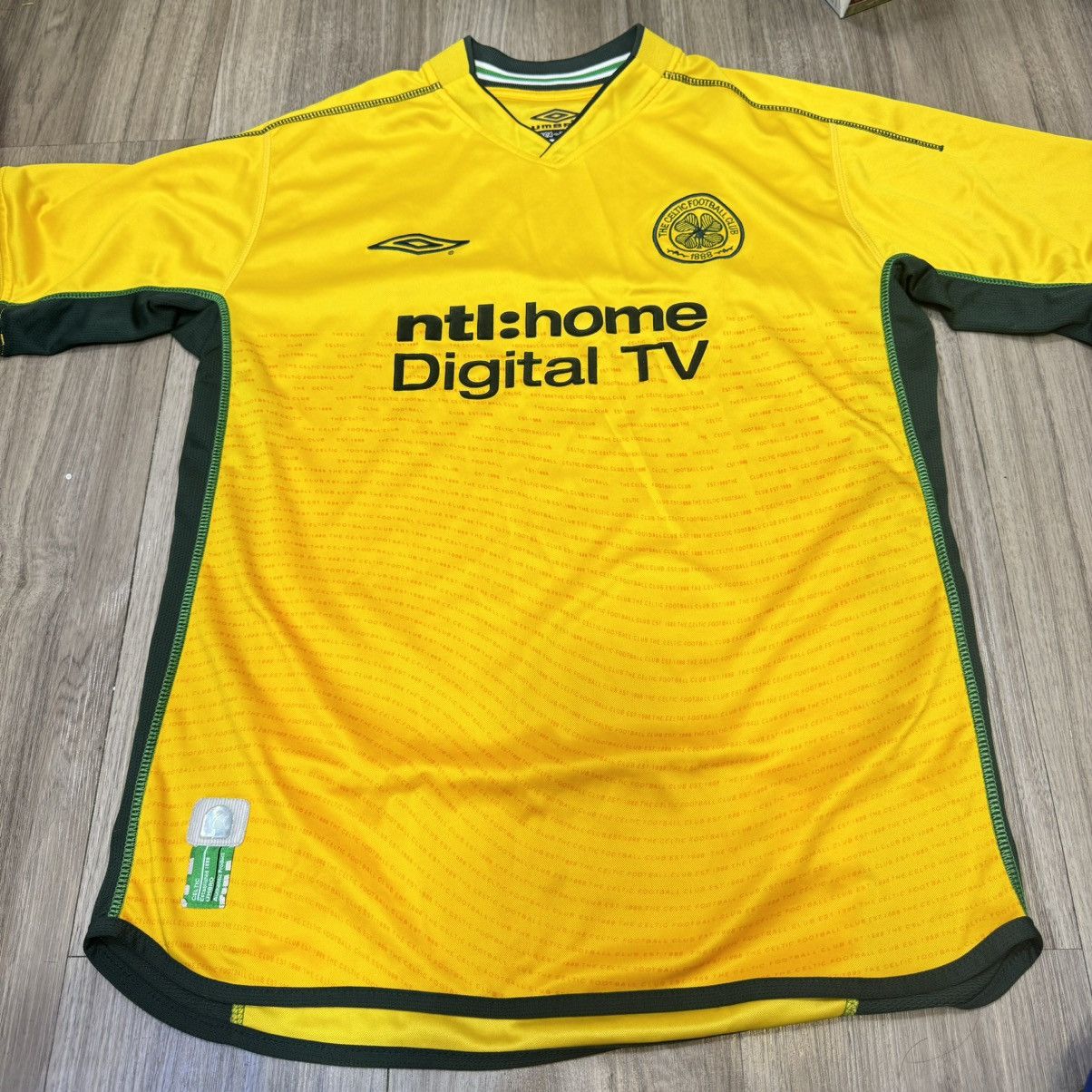 Umbro Celtic 02/03 away shirt Size US M / EU 48-50 / 2 - 1 Thumbnail
