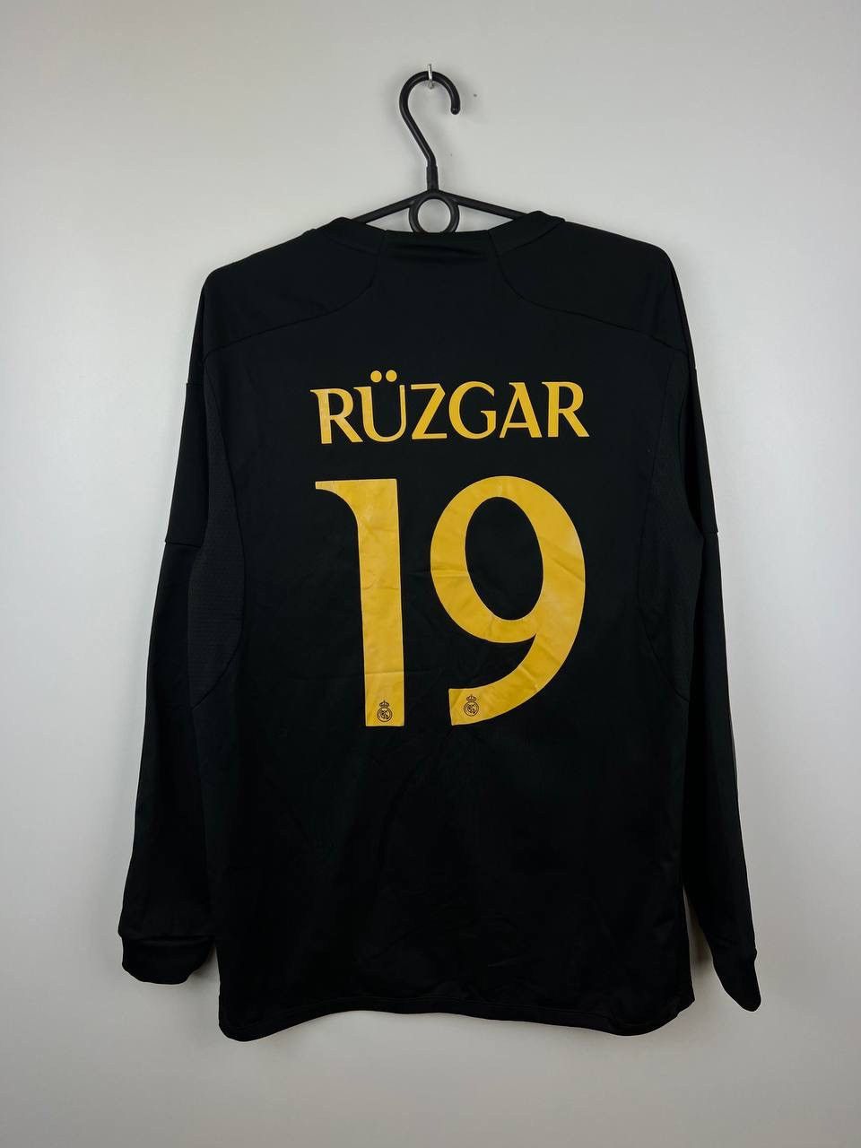 Vintage Real Madrid Adidas 2023 Ruzgar 23 long sleeve size M Size US M / EU 48-50 / 2 - 2 Thumbnail