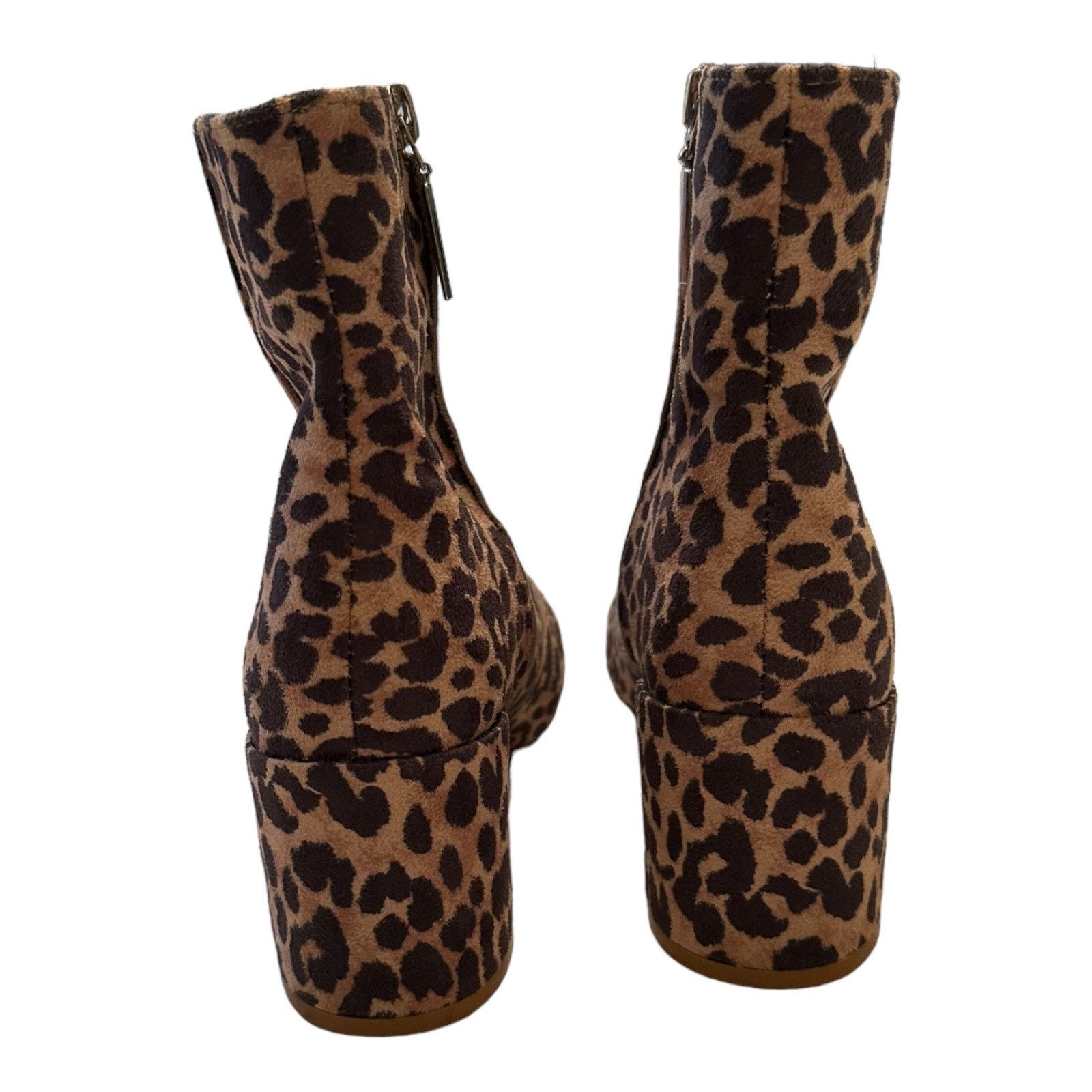 Urban Outfitters Urban Outfitters animal print block heel booties size 7 Size US 7 / EU 40 - 7 Thumbnail