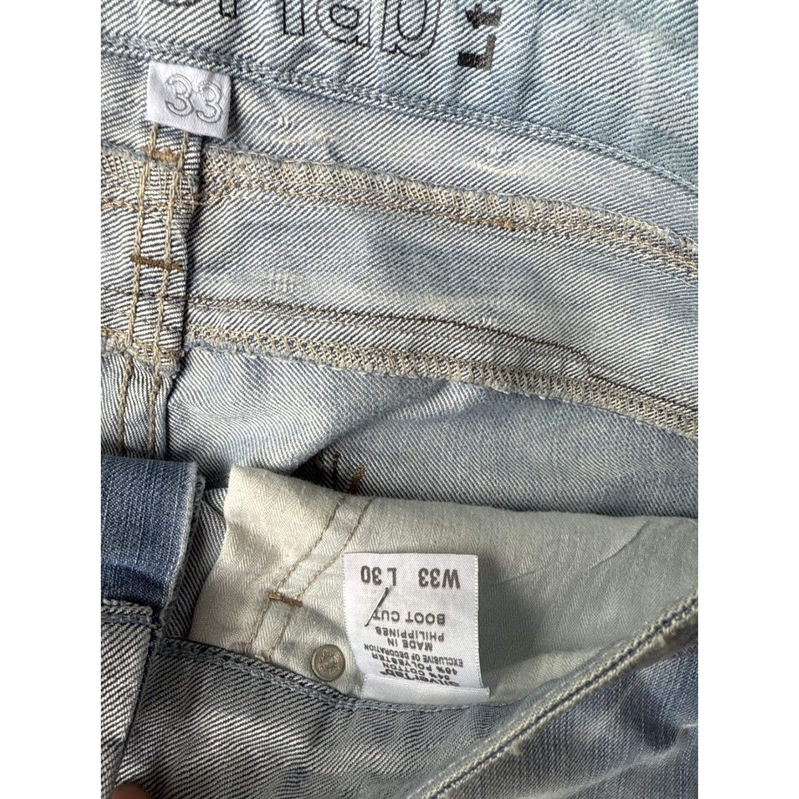 Levi's VINTAGE Levi's Silvertab Bootcut Jeans Mens 33x30 Blue Denim 90s Grunge Logo Pocket Distressed Size US 33 - 3 Thumbnail