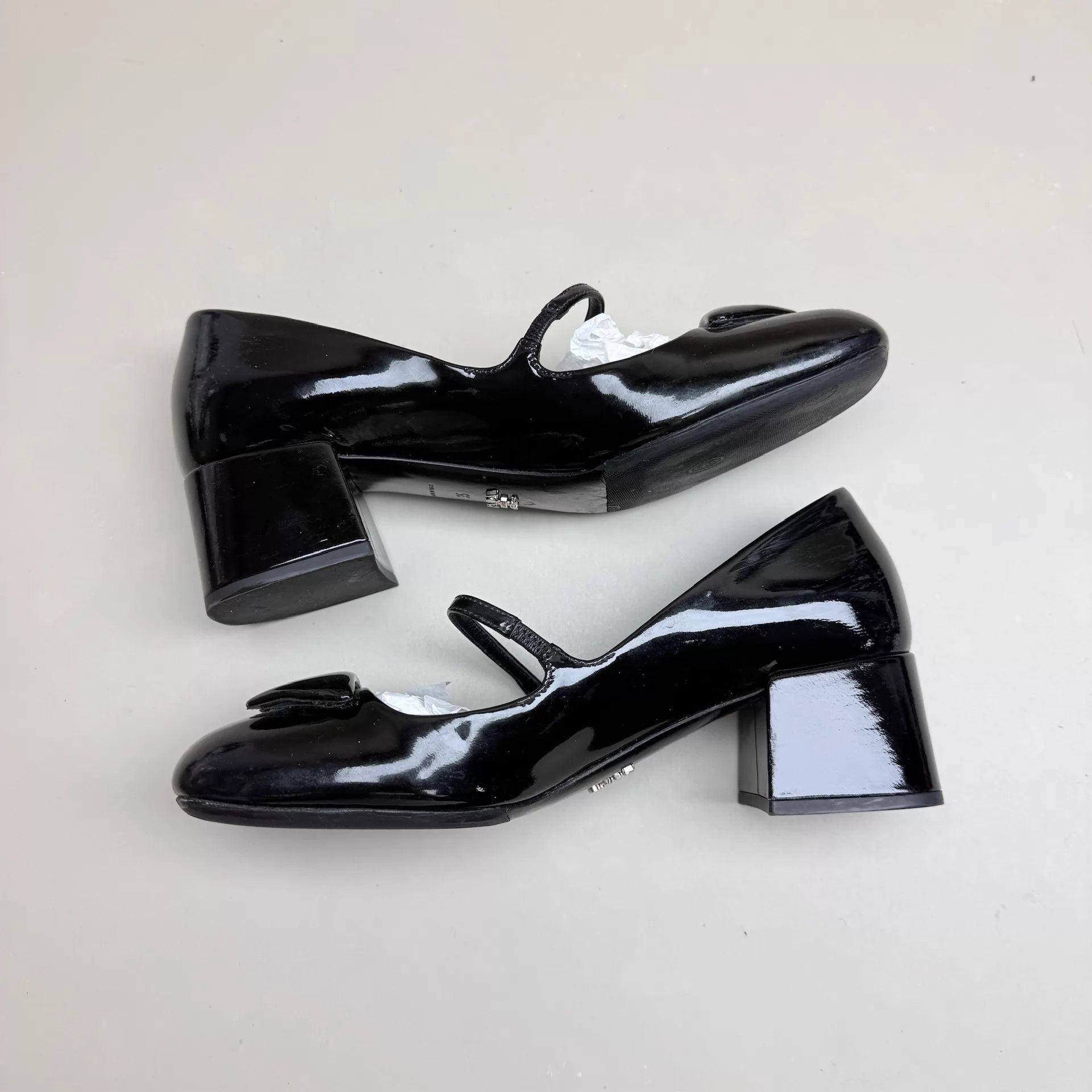 Prada Prada Women's Black & White Triangle Logo Heels Size 35 Size US 4.5 / IT 34.5 - 5 Thumbnail