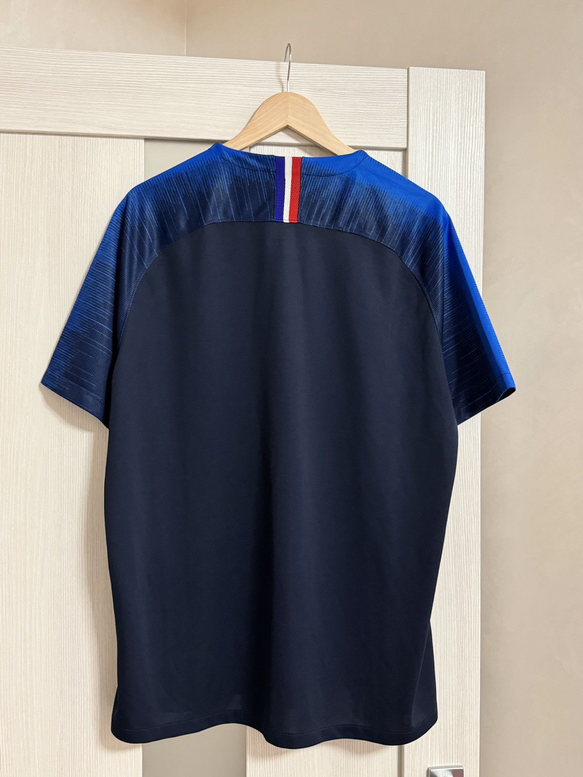 Nike × Vintage Vintage 2017/18 France Nike home kit soccer jersey Size US XL / EU 56 / 4 - 10 Thumbnail