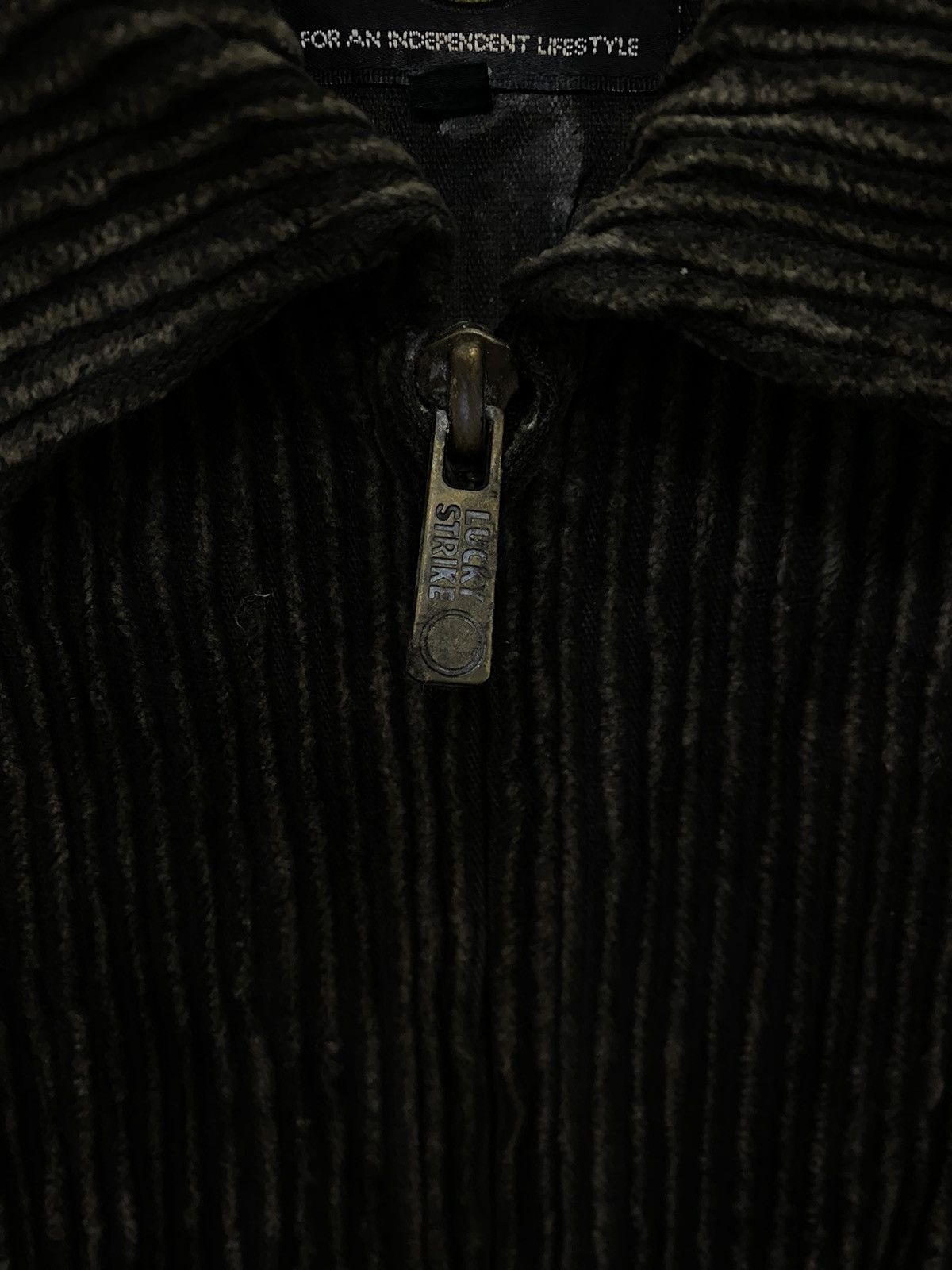 Vintage VINTAGE LUCKY STRIKE CORDUROY DESIGN JACKET Size US L / EU 52-54 / 3 - 4 Thumbnail