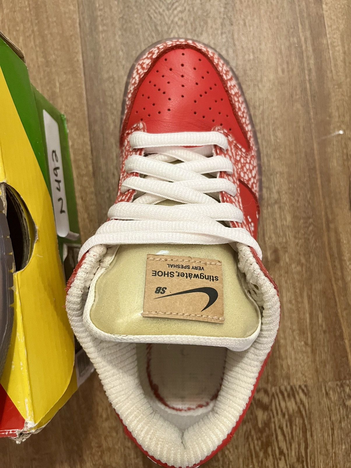 Nike Nike stingwater dunks sz 4.5 or 6 women Size US 6 / IT 36 - 6 Thumbnail